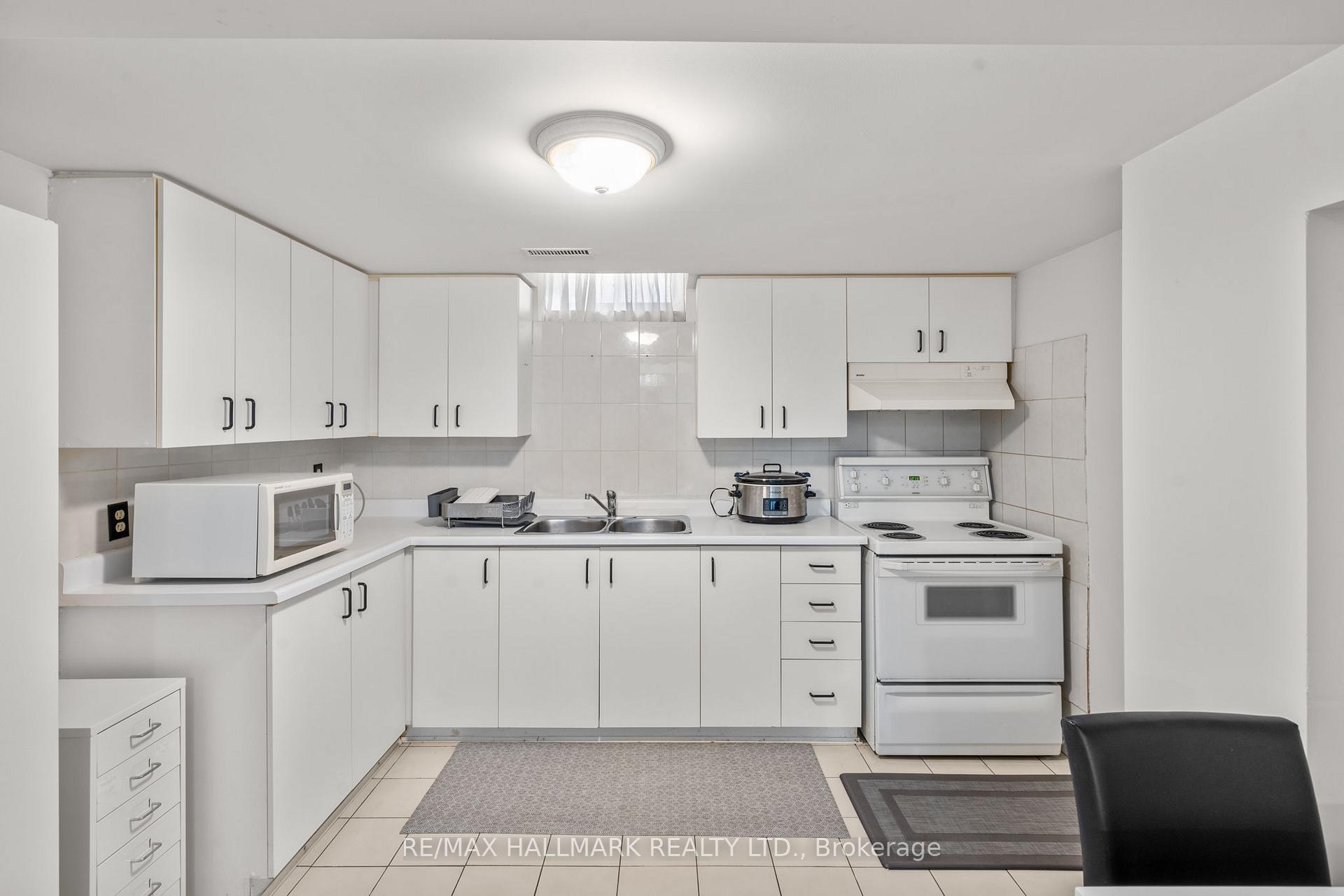 Photo 34 of 69 Cairns Drive, Markham, Raymerville — HOMEH