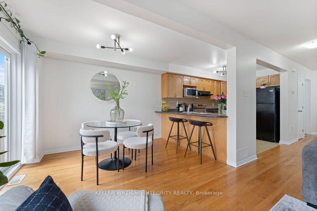 Photo 4 of 247 Opus Street, Ottawa, Kanata - Emerald Meadows/Trailwest — HOMEH
