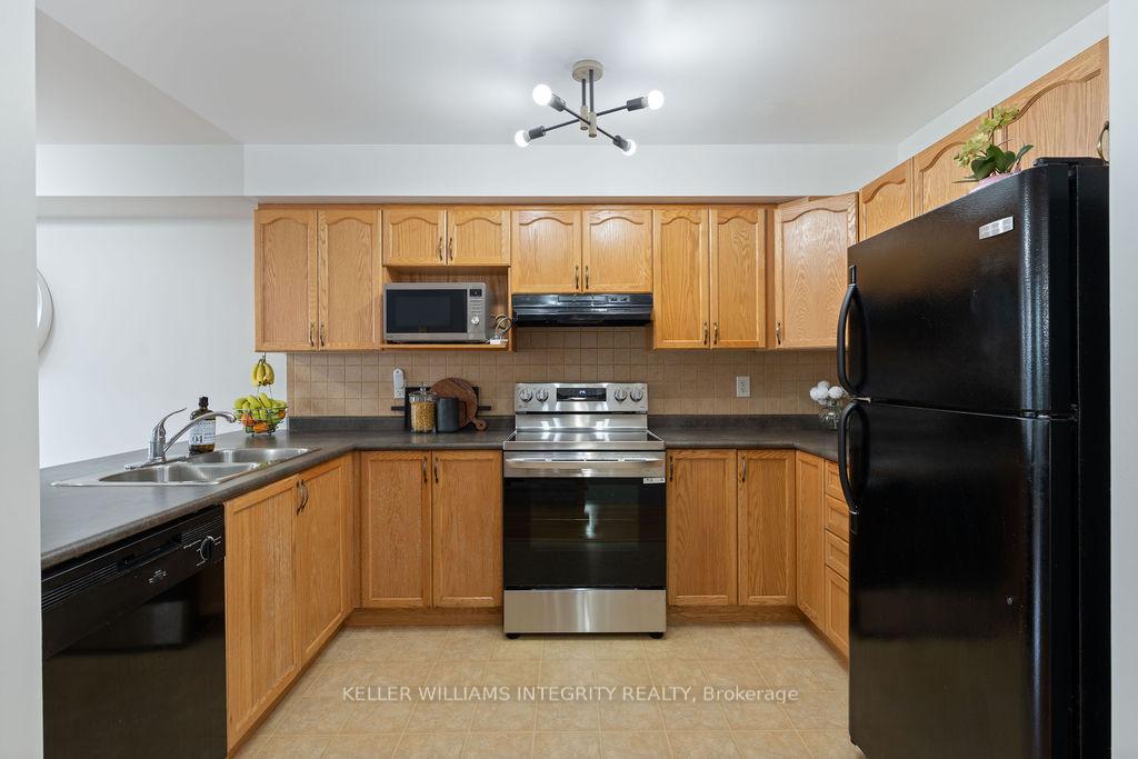 Photo 7 of 247 Opus Street, Ottawa, Kanata - Emerald Meadows/Trailwest — HOMEH