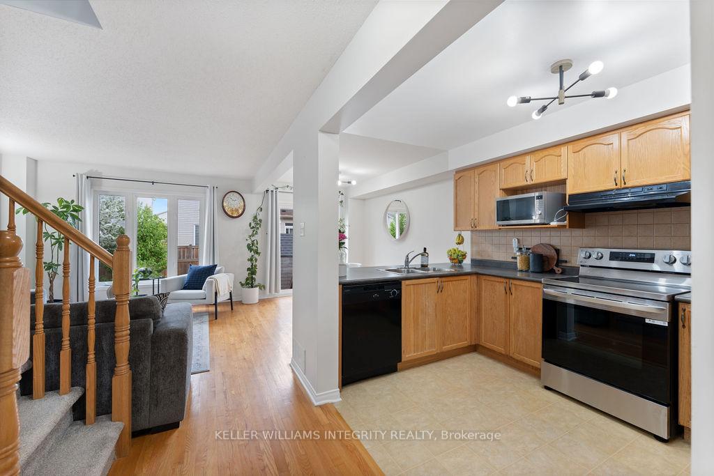 Photo 8 of 247 Opus Street, Ottawa, Kanata - Emerald Meadows/Trailwest — HOMEH