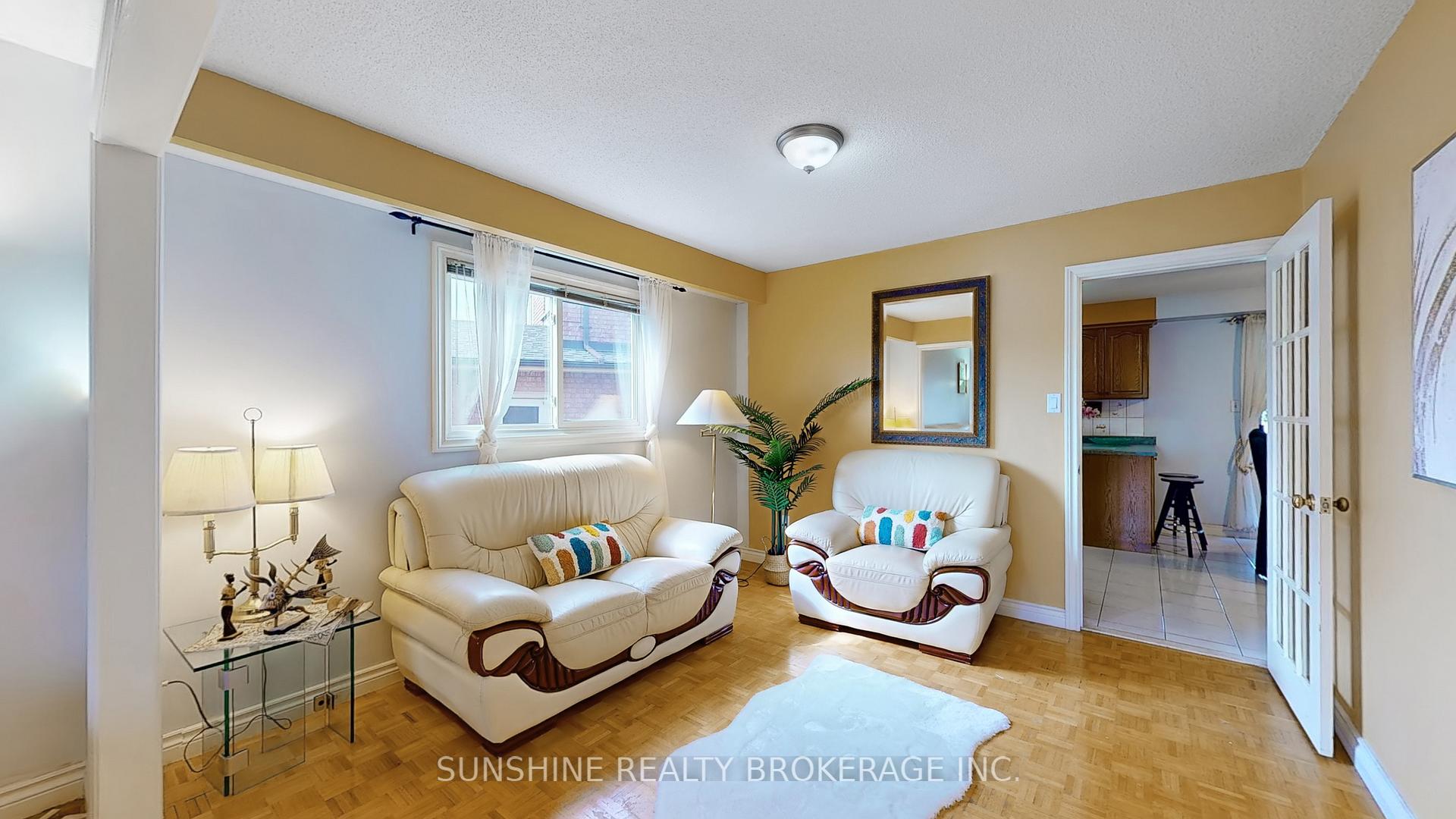 Photo 6 of 62 Cobbler Crescent, Markham, Raymerville — HOMEH