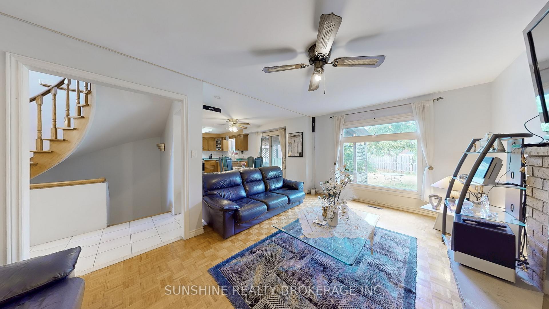 Photo 11 of 62 Cobbler Crescent, Markham, Raymerville — HOMEH