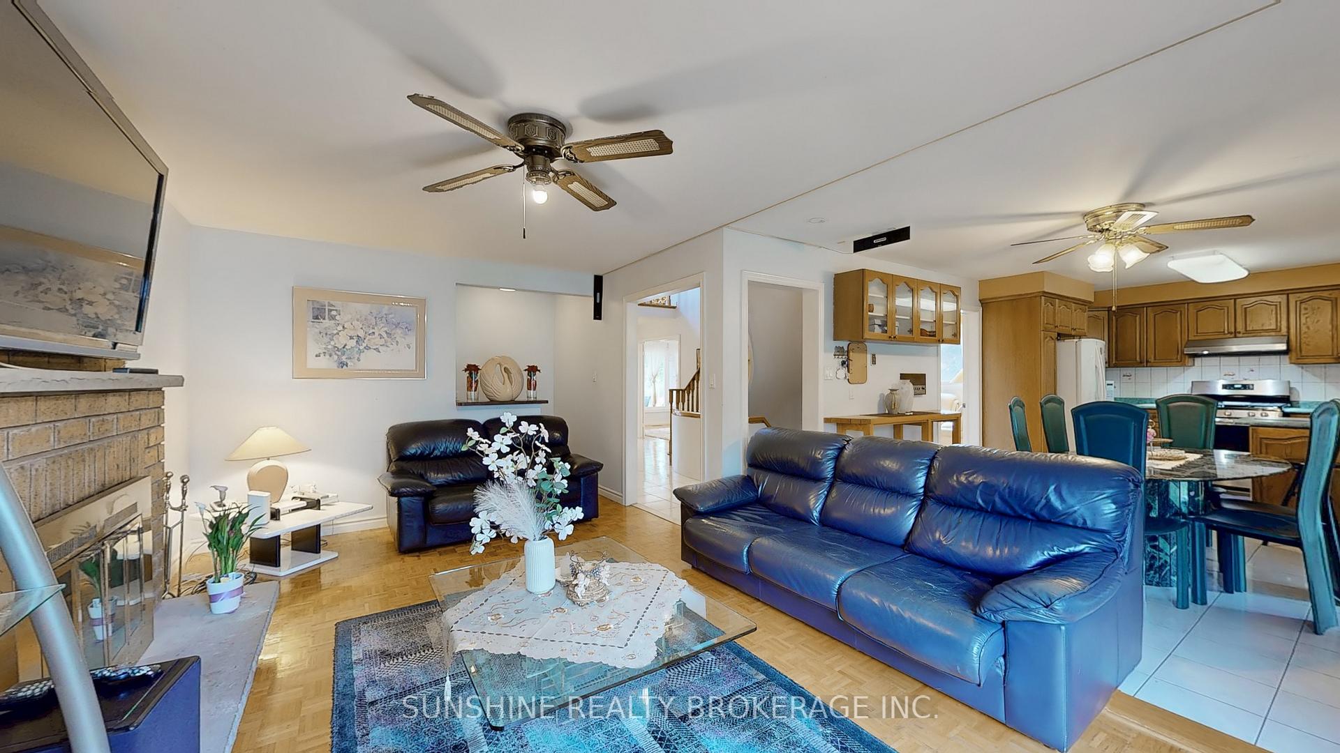 Photo 12 of 62 Cobbler Crescent, Markham, Raymerville — HOMEH