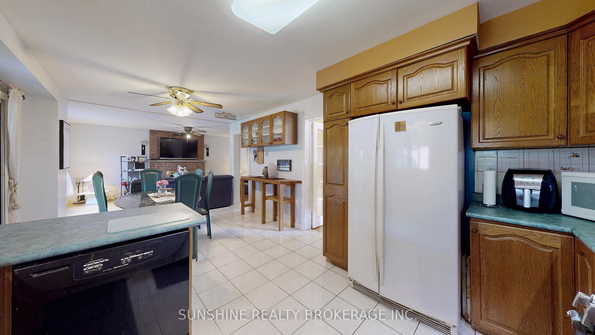 Photo 16 of 62 Cobbler Crescent, Markham, Raymerville — HOMEH