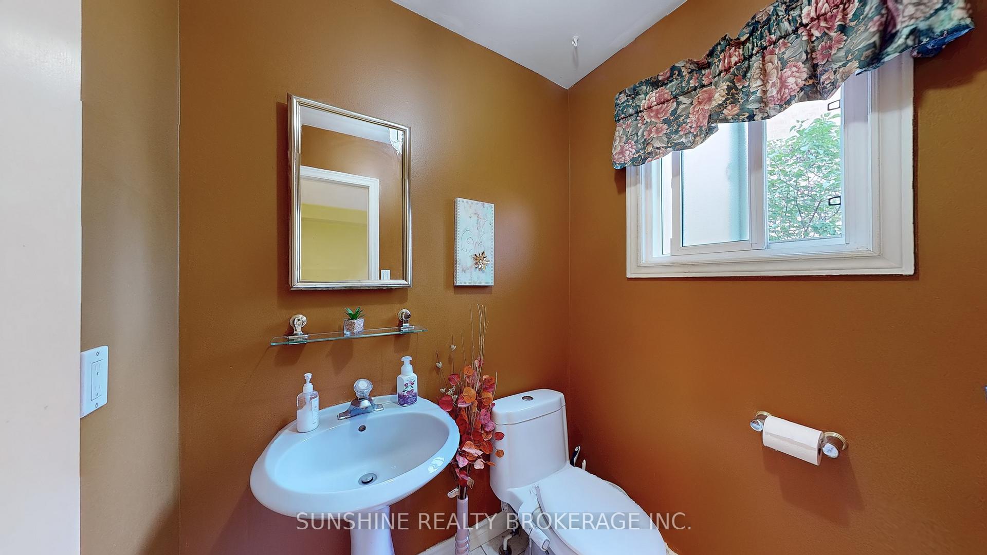 Photo 19 of 62 Cobbler Crescent, Markham, Raymerville — HOMEH