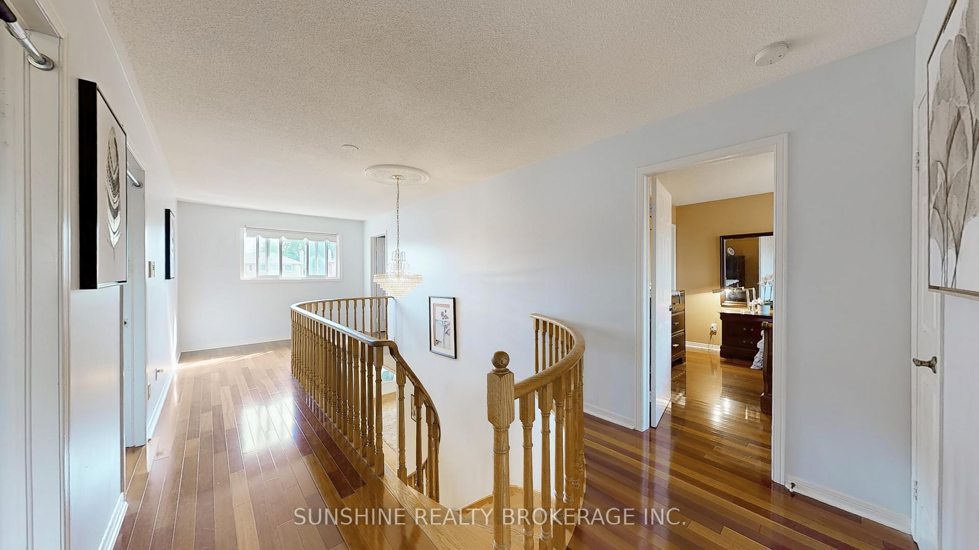 Photo 23 of 62 Cobbler Crescent, Markham, Raymerville — HOMEH
