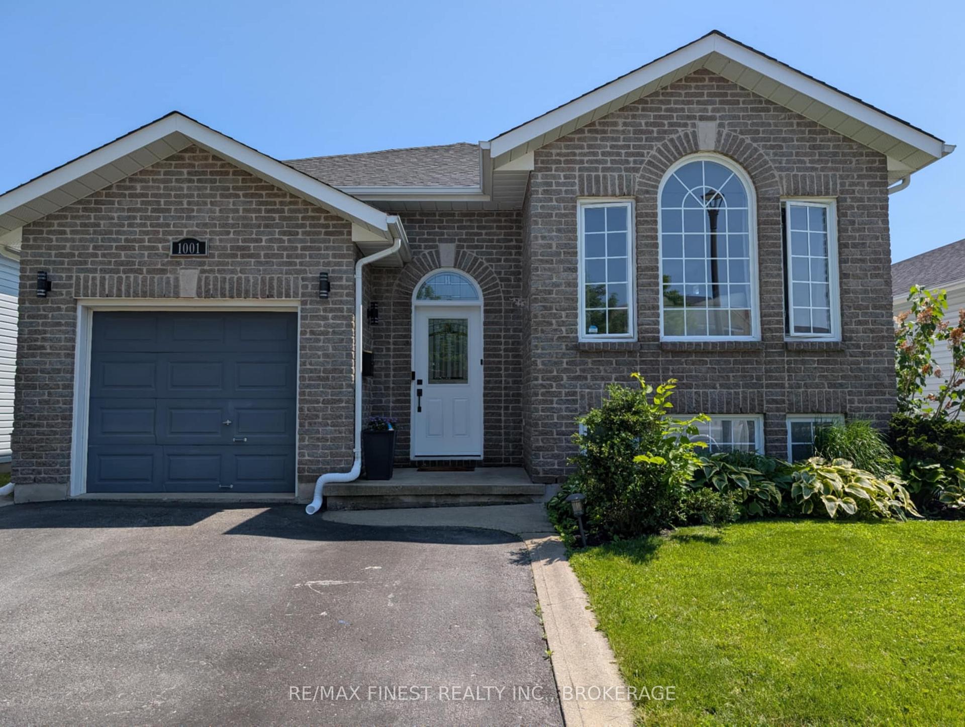 Photo 1 of 1001 Bluffwood Avenue, Kingston, Kingston East (Incl Barret Crt) — HOMEH