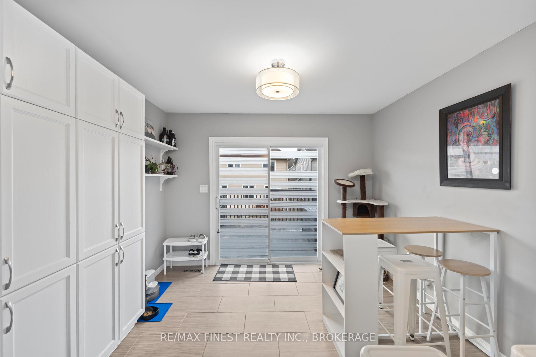Photo 13 of 1001 Bluffwood Avenue, Kingston, Kingston East (Incl Barret Crt) — HOMEH