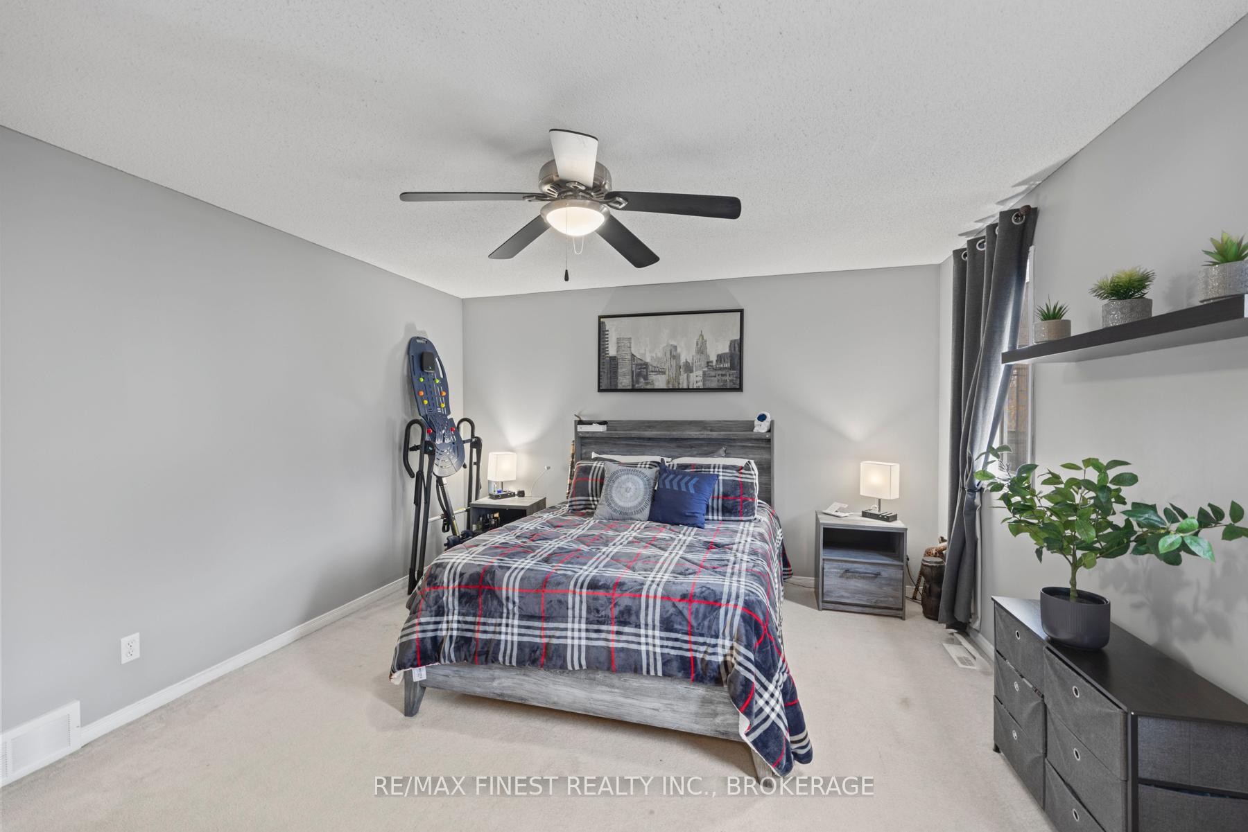 Photo 18 of 1001 Bluffwood Avenue, Kingston, Kingston East (Incl Barret Crt) — HOMEH