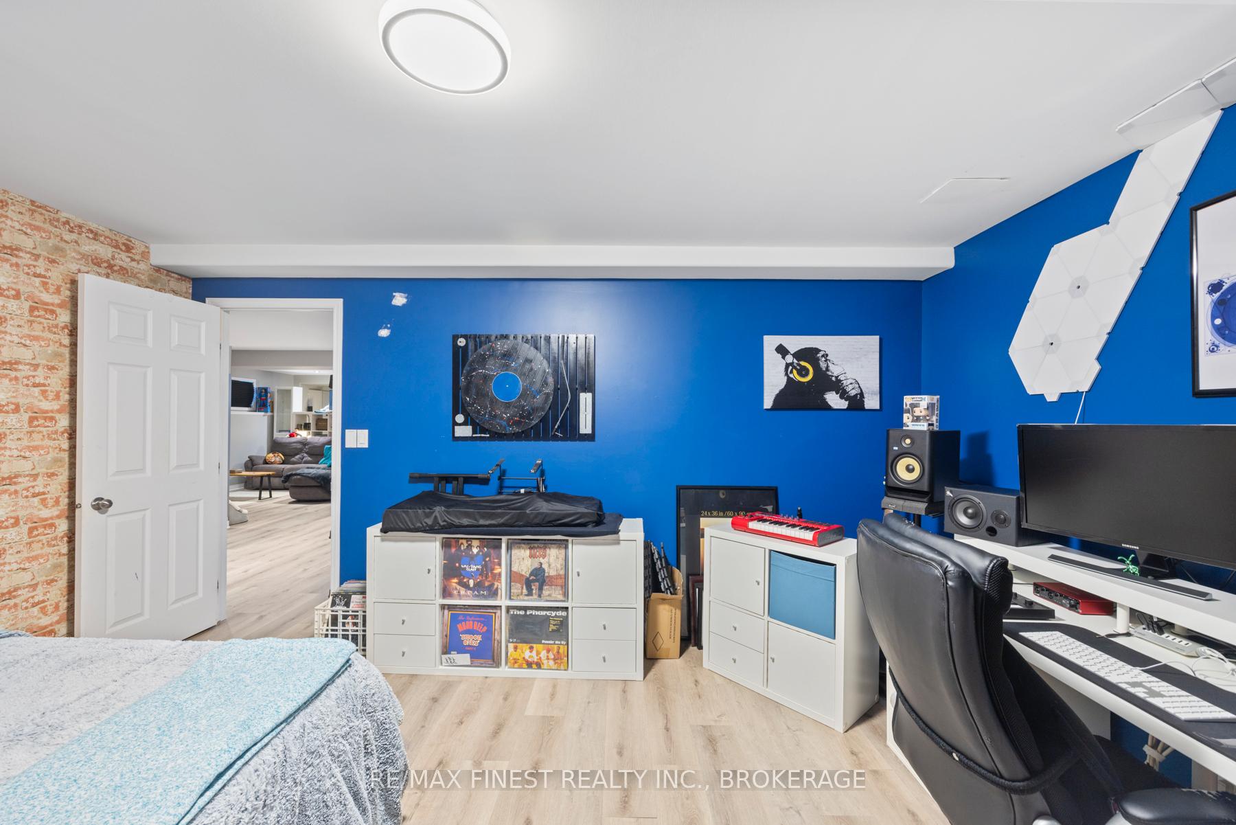 Photo 32 of 1001 Bluffwood Avenue, Kingston, Kingston East (Incl Barret Crt) — HOMEH