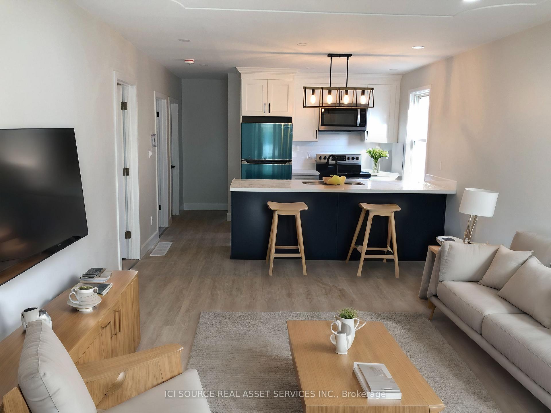 Front of Unit Upper, 277 East 34th Street