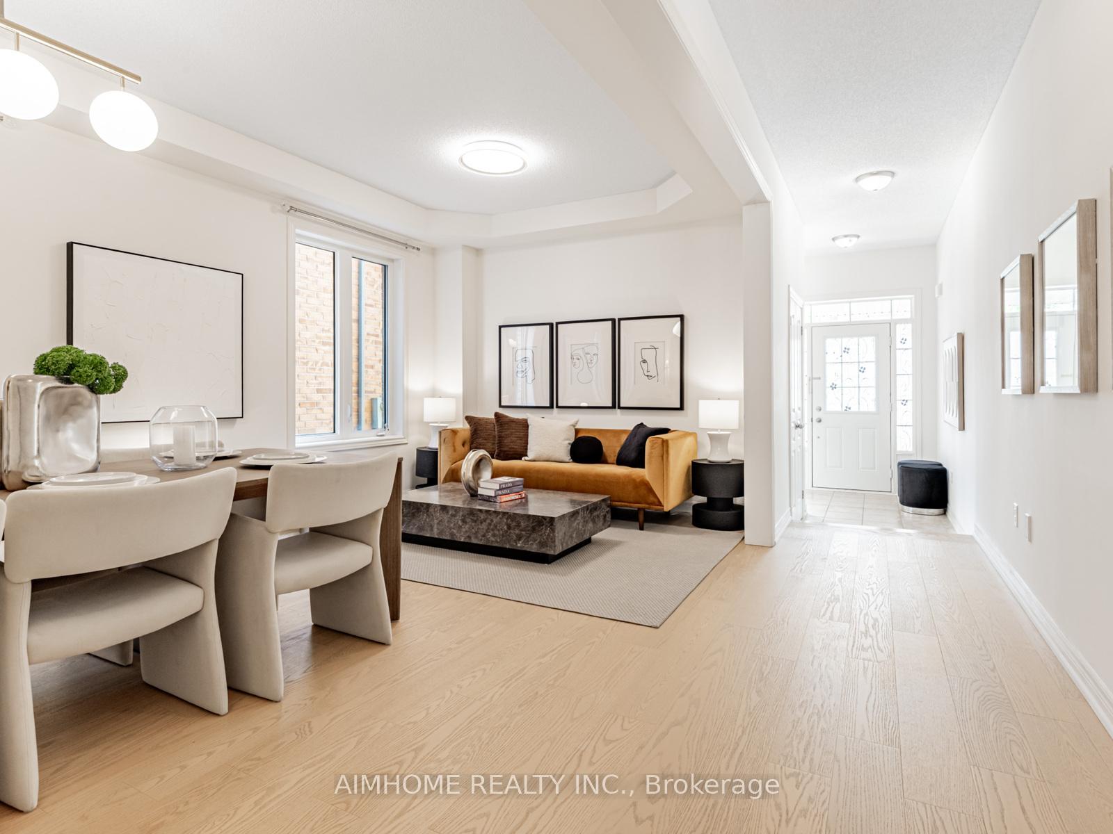 Photo 4 of 185 William Bartlett Drive, Markham, Berczy — HOMEH