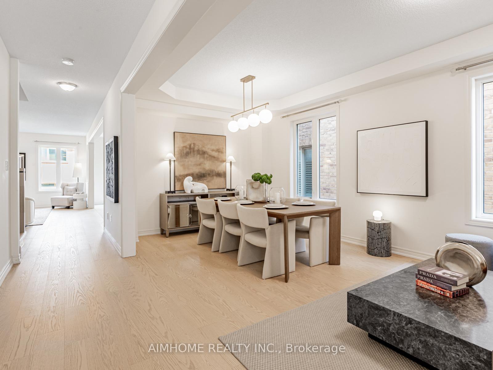 Photo 5 of 185 William Bartlett Drive, Markham, Berczy — HOMEH