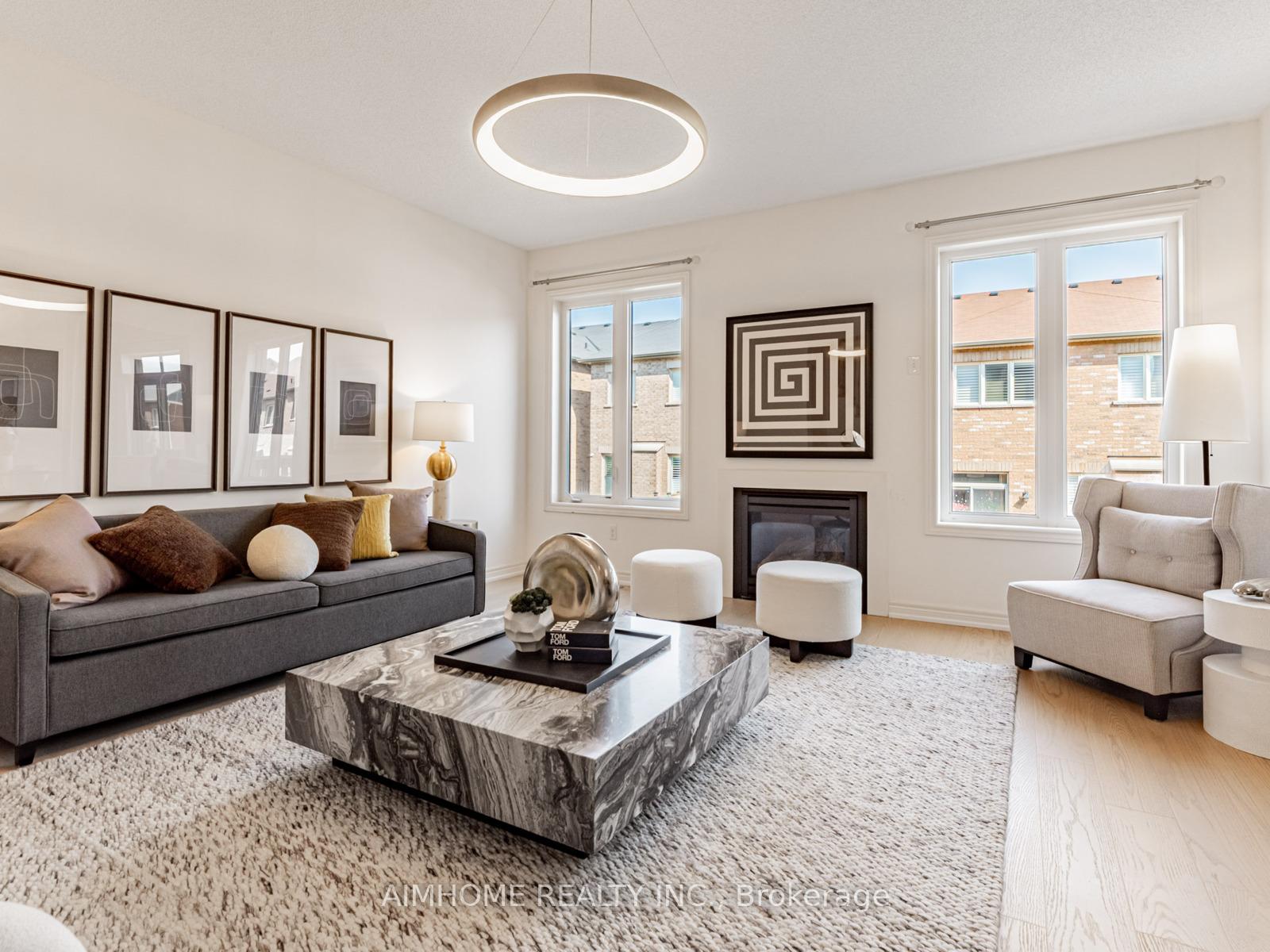 Photo 8 of 185 William Bartlett Drive, Markham, Berczy — HOMEH