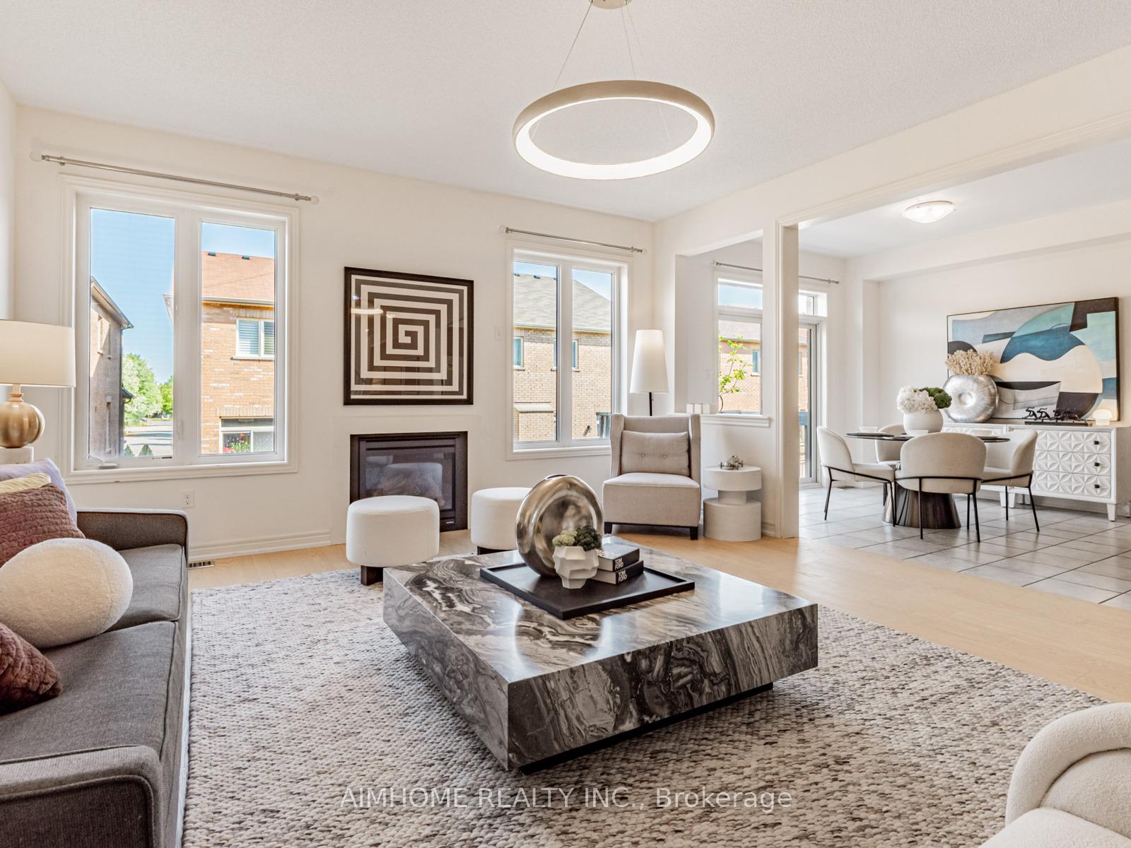 Photo 9 of 185 William Bartlett Drive, Markham, Berczy — HOMEH