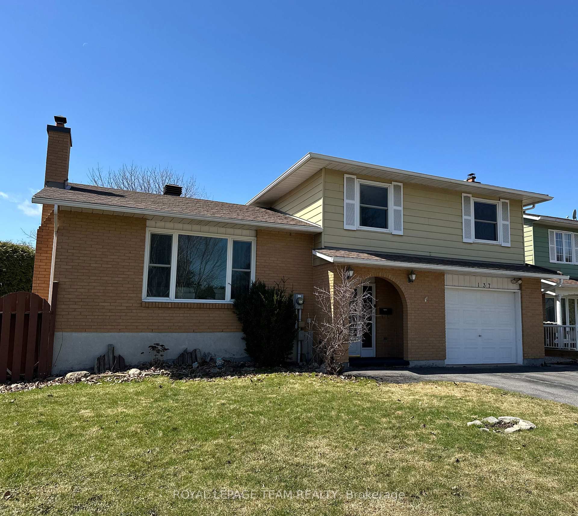 Photo 2 of 137 Oriole Avenue, Ottawa, Kanata - Glencairn/Hazeldean — HOMEH