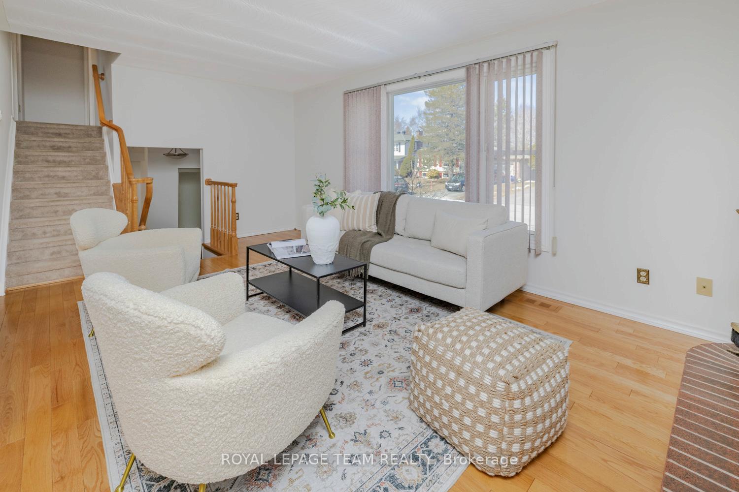 Photo 10 of 137 Oriole Avenue, Ottawa, Kanata - Glencairn/Hazeldean — HOMEH