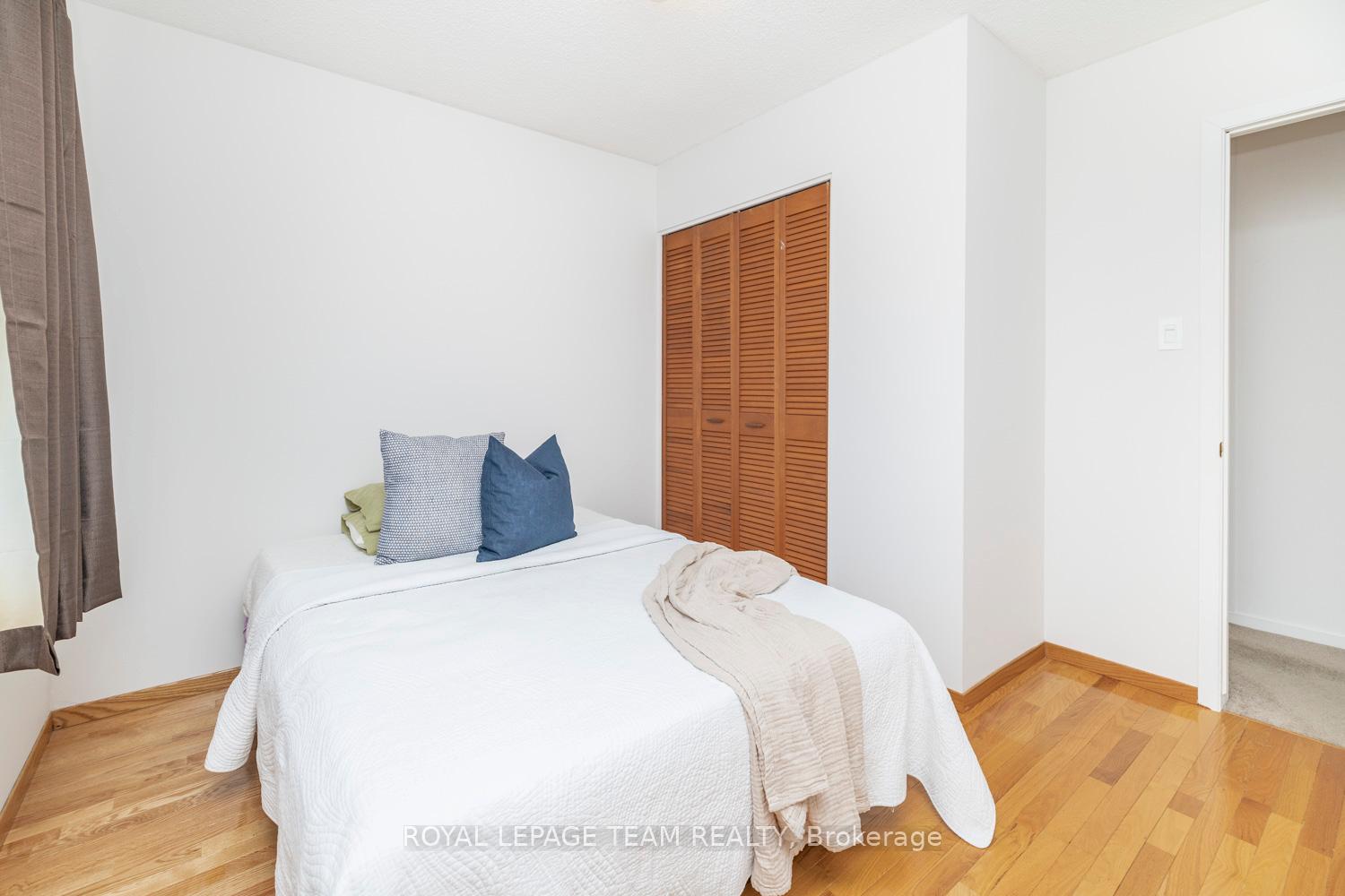 Photo 22 of 137 Oriole Avenue, Ottawa, Kanata - Glencairn/Hazeldean — HOMEH