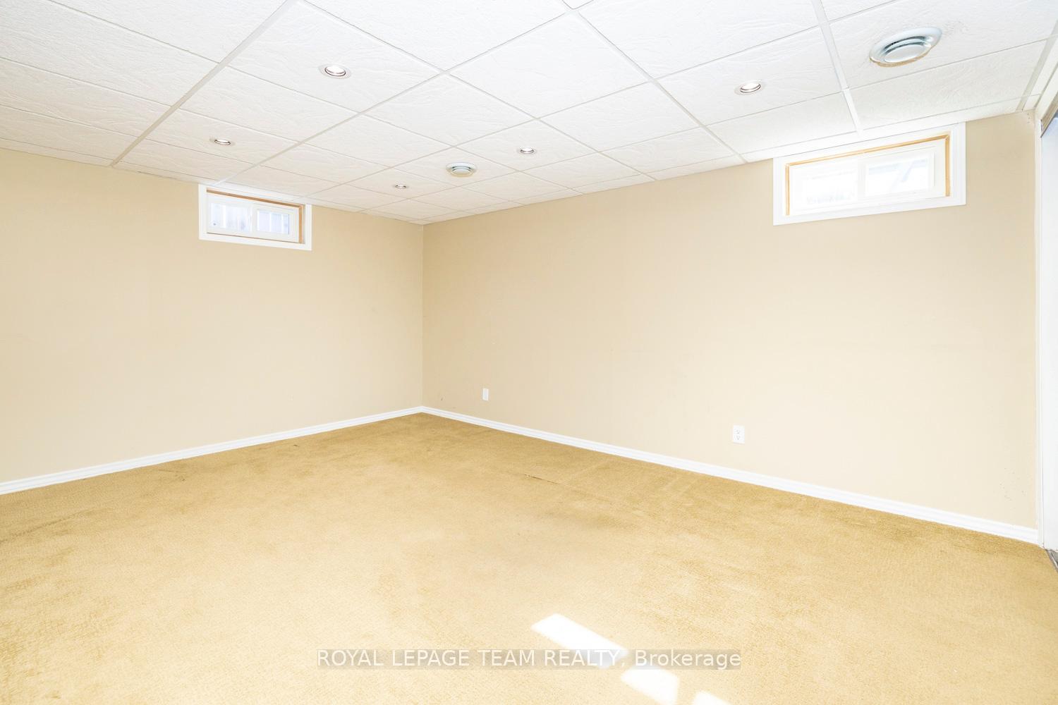 Photo 26 of 137 Oriole Avenue, Ottawa, Kanata - Glencairn/Hazeldean — HOMEH