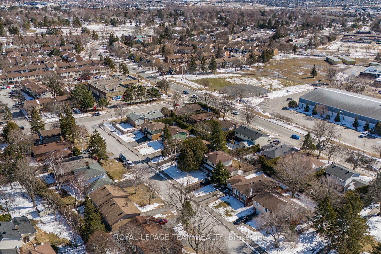 Photo 32 of 137 Oriole Avenue, Ottawa, Kanata - Glencairn/Hazeldean — HOMEH