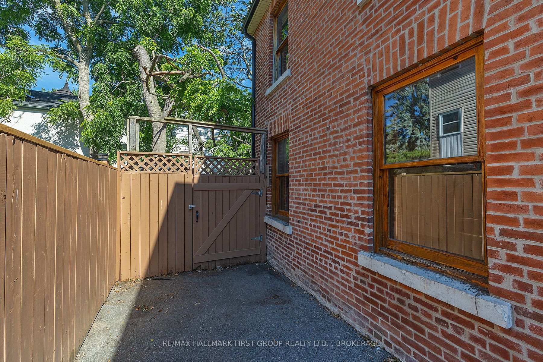 Photo 39 of 54 Wellington Street, Kingston, Central City East — HOMEH