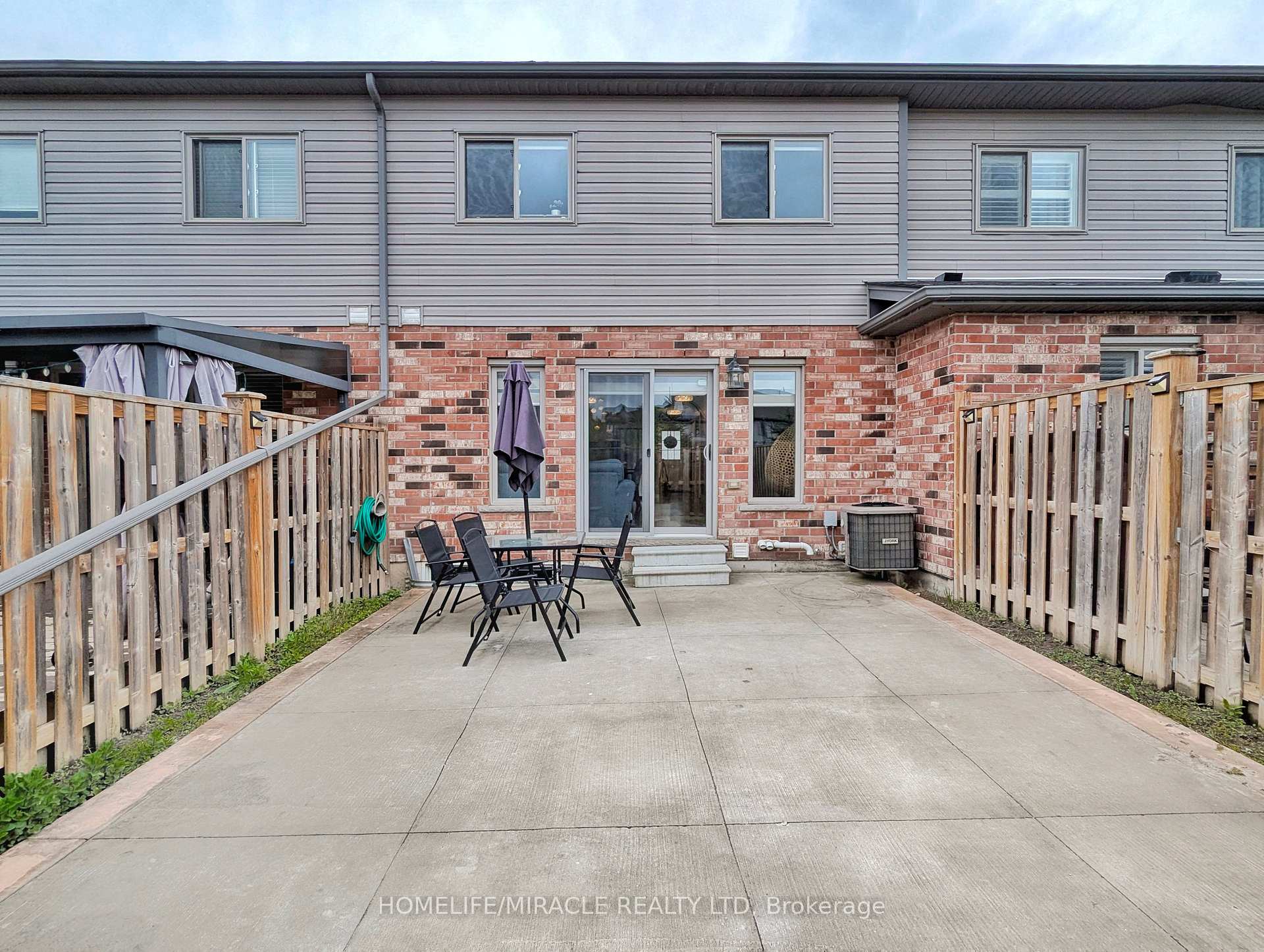 Photo 39 of 66 Meadowridge Street, Kitchener, Doon South — HOMEH