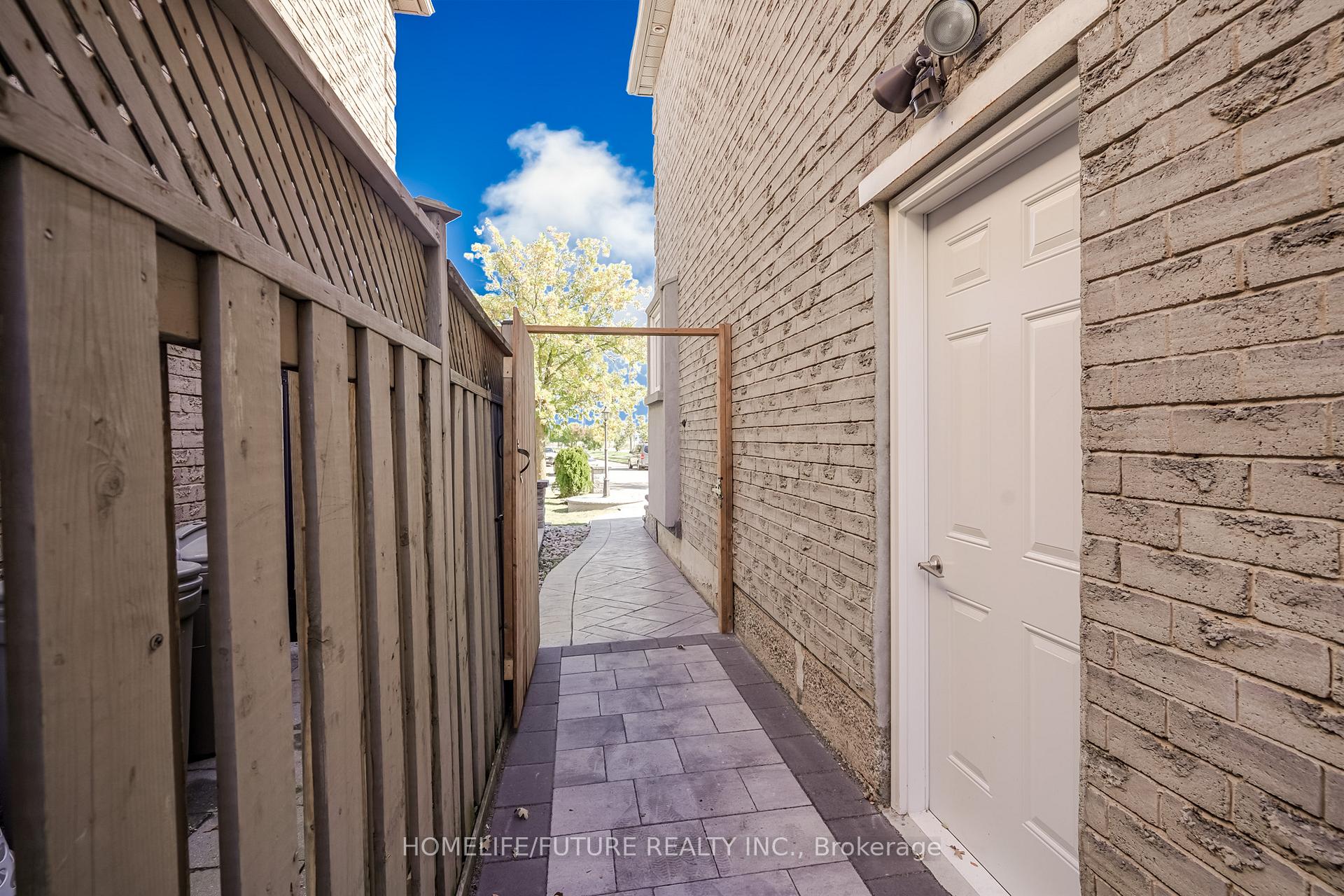 Photo 2 of Unit Bsmt, 91 Joycedale Street, Markham, Middlefield — HOMEH