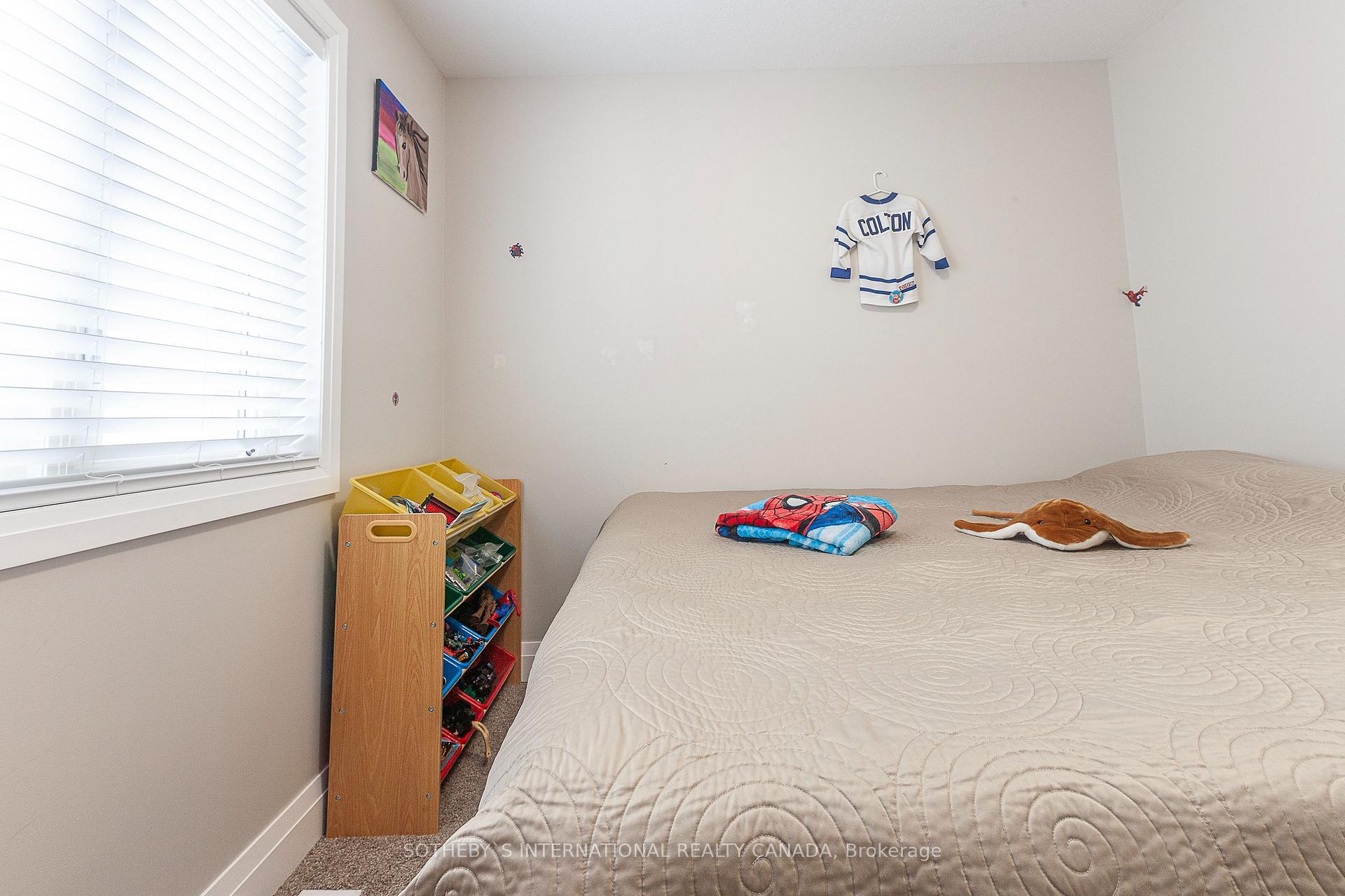 Photo 24 of 154 Bridge Crescent, Minto — HOMEH