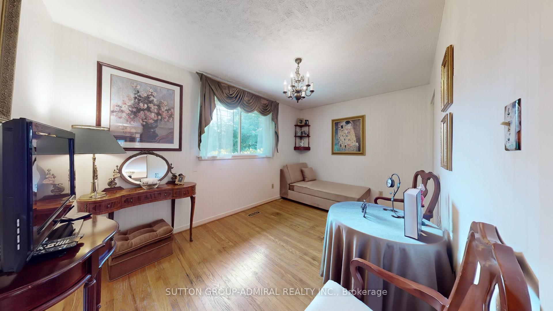 Photo 38 of 11 Rothsay Road, Markham, Royal Orchard — HOMEH