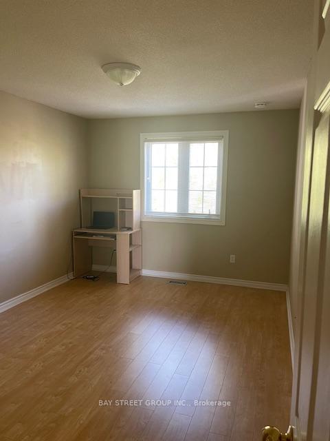 Photo 8 of 69 Ian Baron Avenue, Markham, Village Green-South Unionville — HOMEH