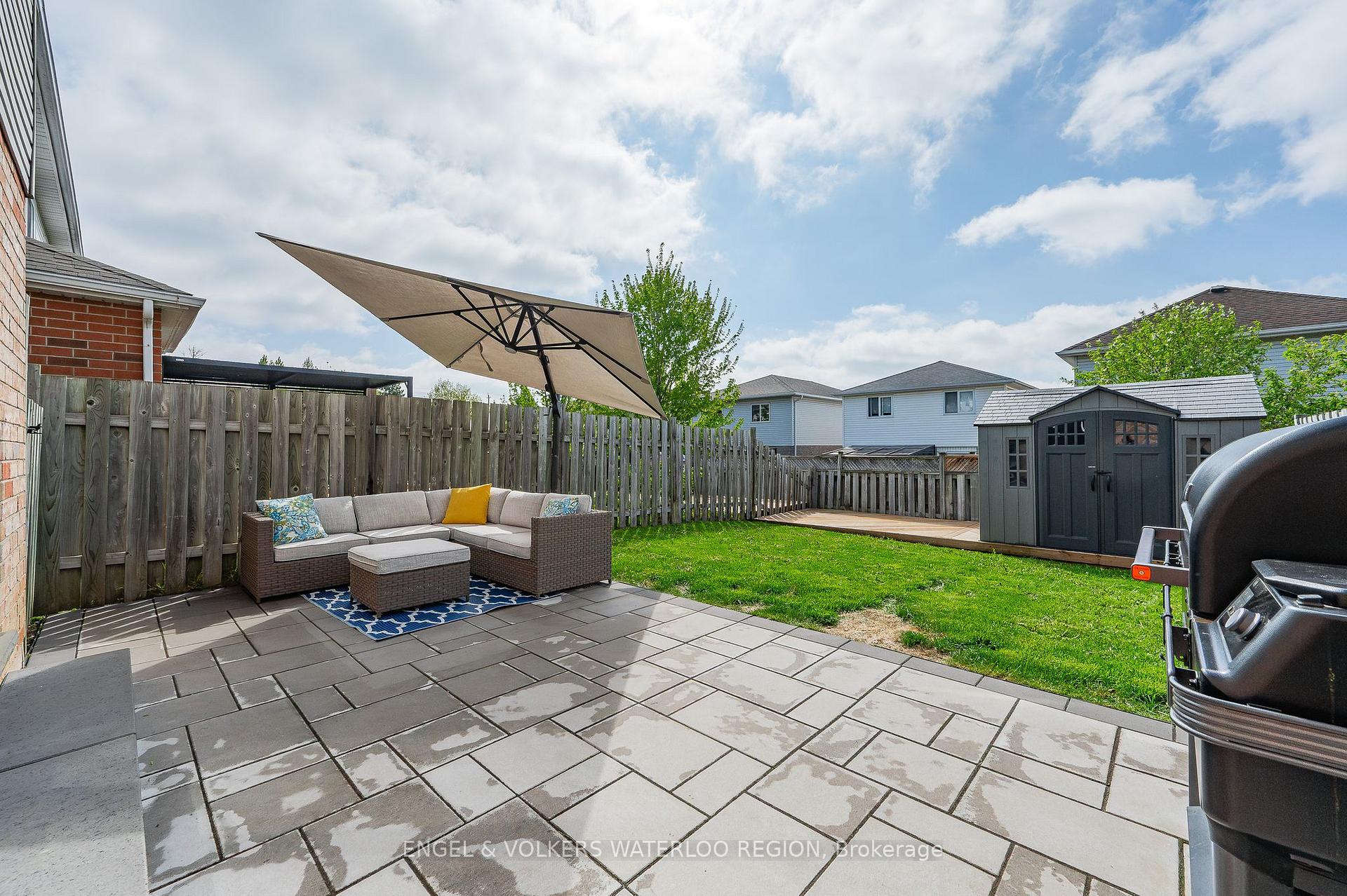 Photo 3 of 46 Hackberry Street, Kitchener, Larentian West — HOMEH