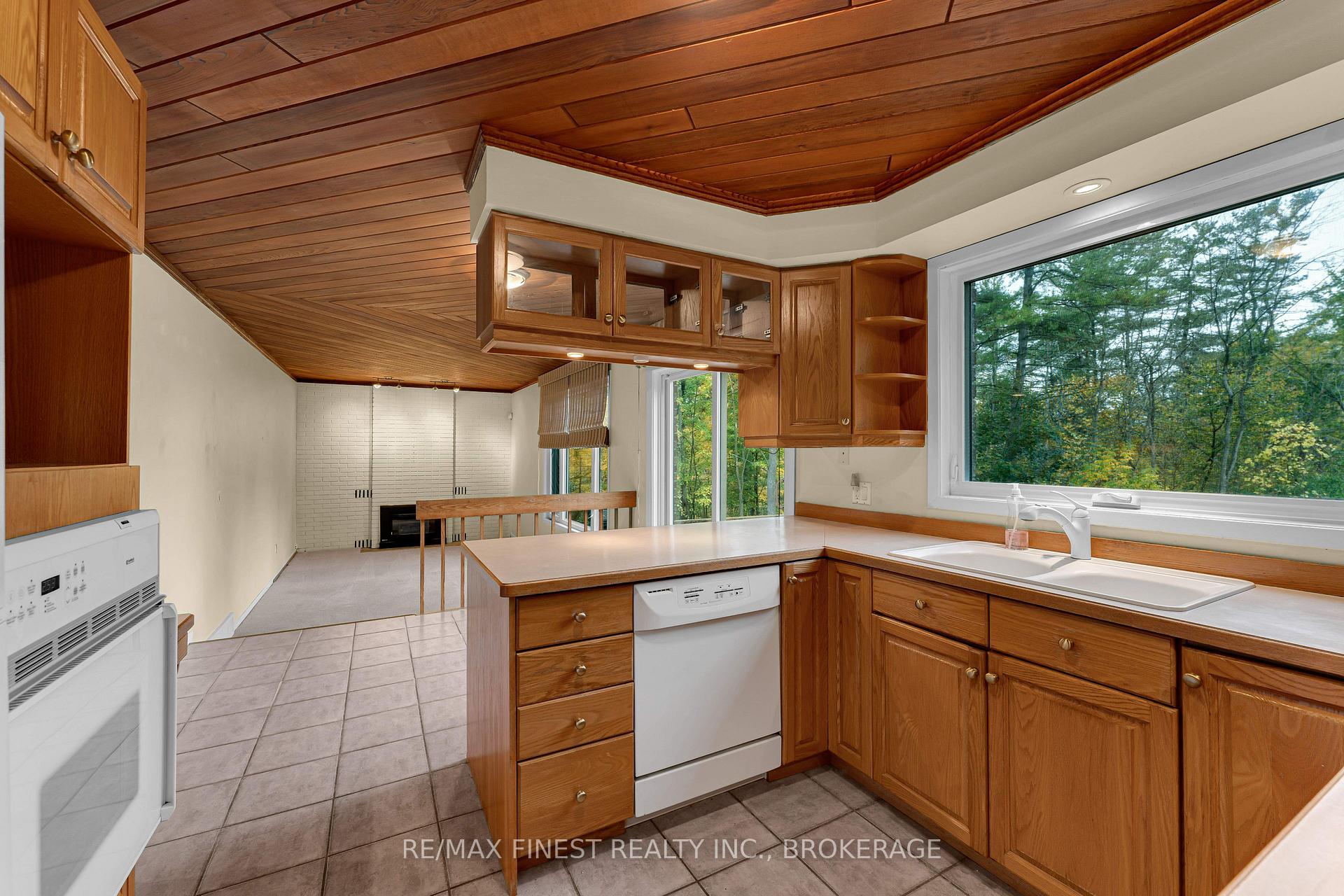 Photo 10 of 871 Safari Drive, Kingston, North of Taylor-Kidd Blvd — HOMEH