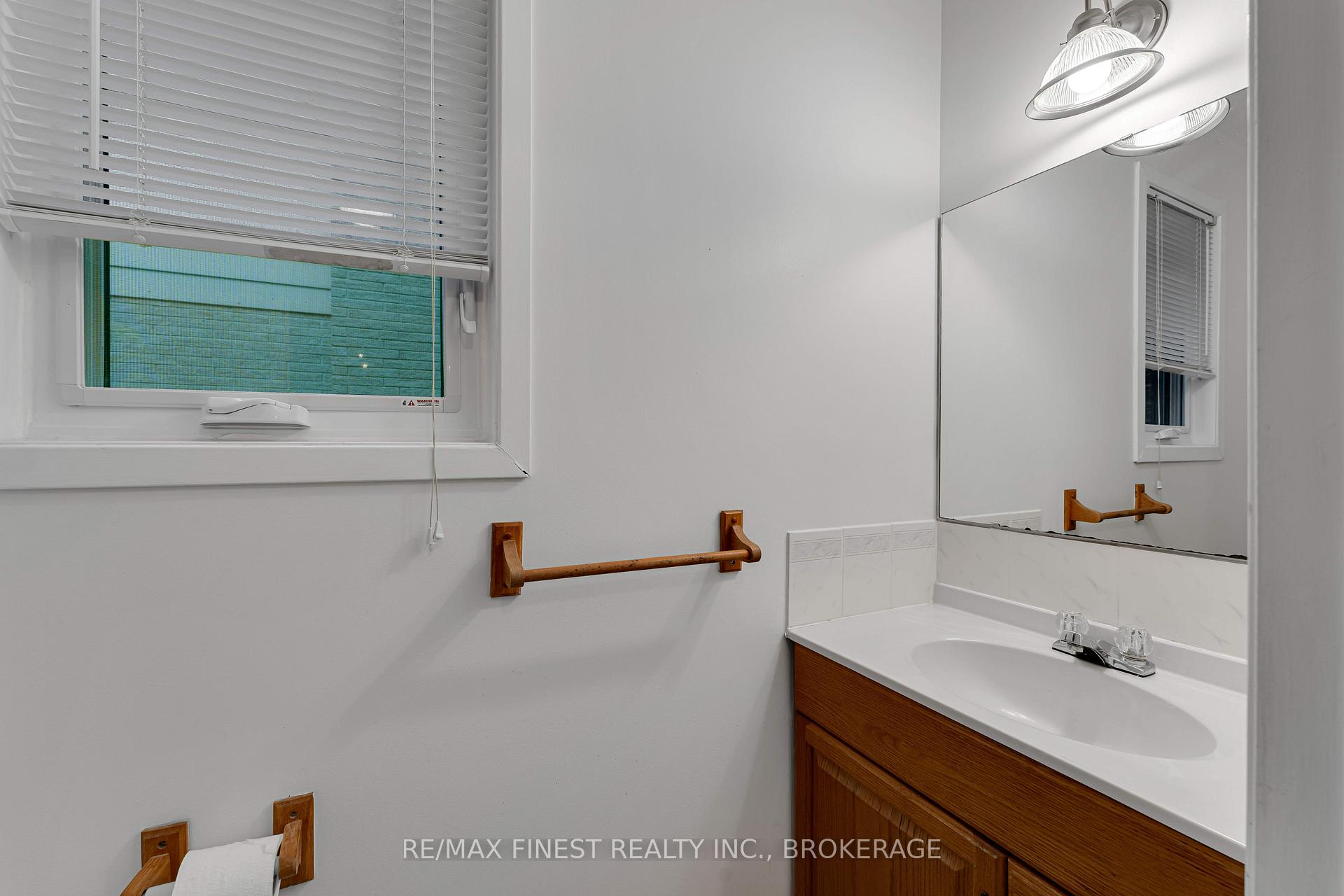 Photo 17 of 871 Safari Drive, Kingston, North of Taylor-Kidd Blvd — HOMEH