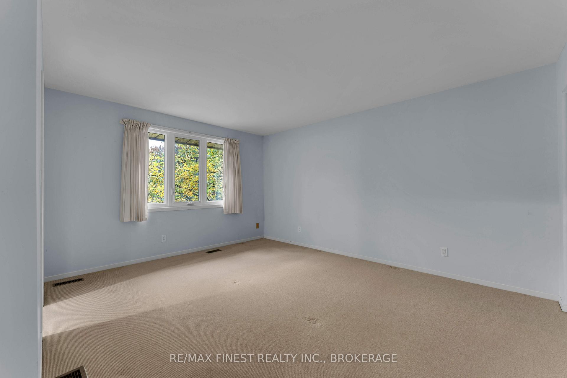 Photo 19 of 871 Safari Drive, Kingston, North of Taylor-Kidd Blvd — HOMEH