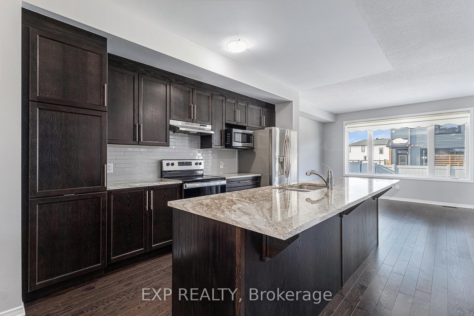 Photo 2 of 379 Cope Drive, Ottawa, Kanata - Emerald Meadows/Trailwest — HOMEH