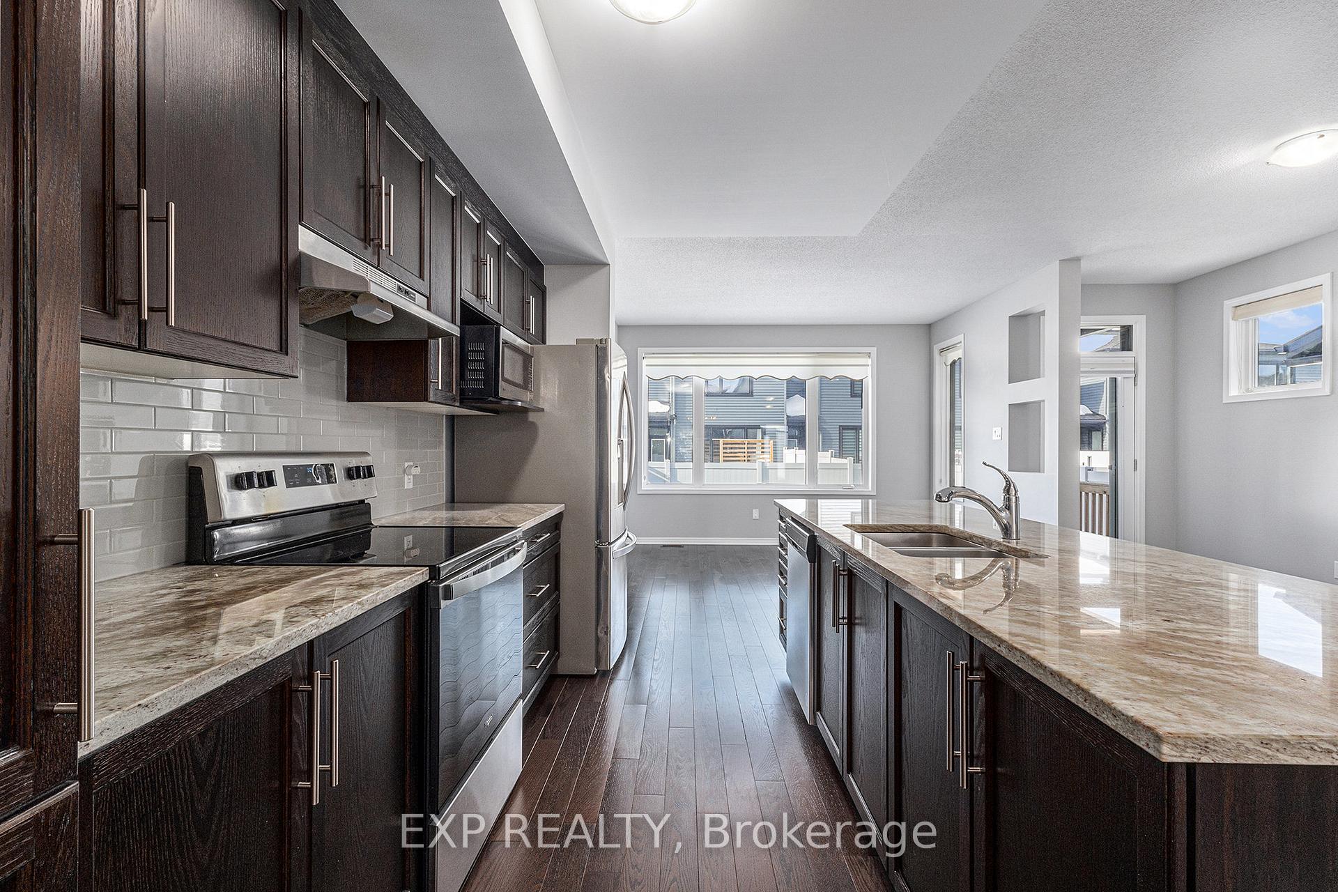 Photo 3 of 379 Cope Drive, Ottawa, Kanata - Emerald Meadows/Trailwest — HOMEH
