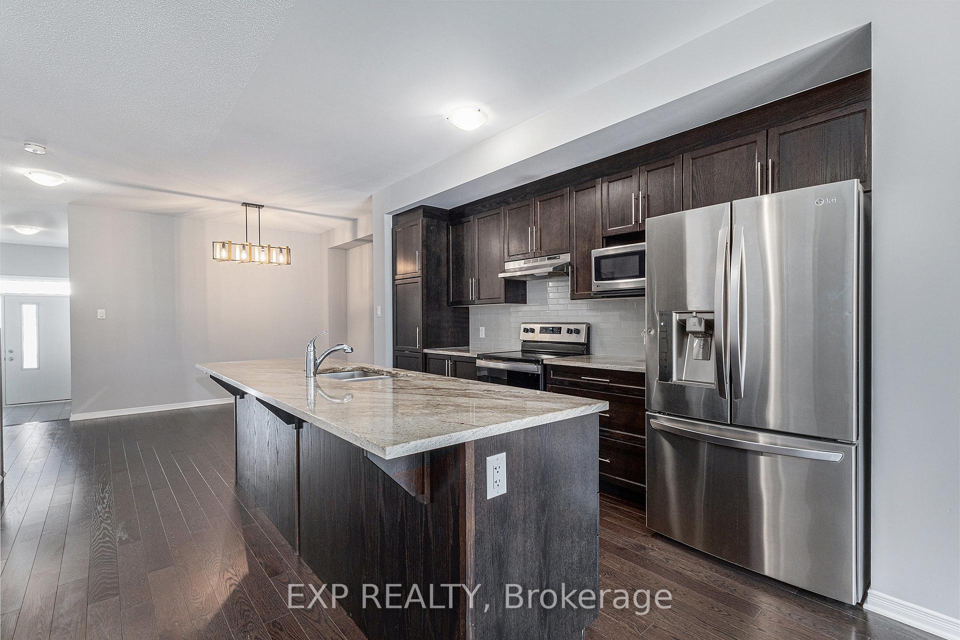 Photo 4 of 379 Cope Drive, Ottawa, Kanata - Emerald Meadows/Trailwest — HOMEH