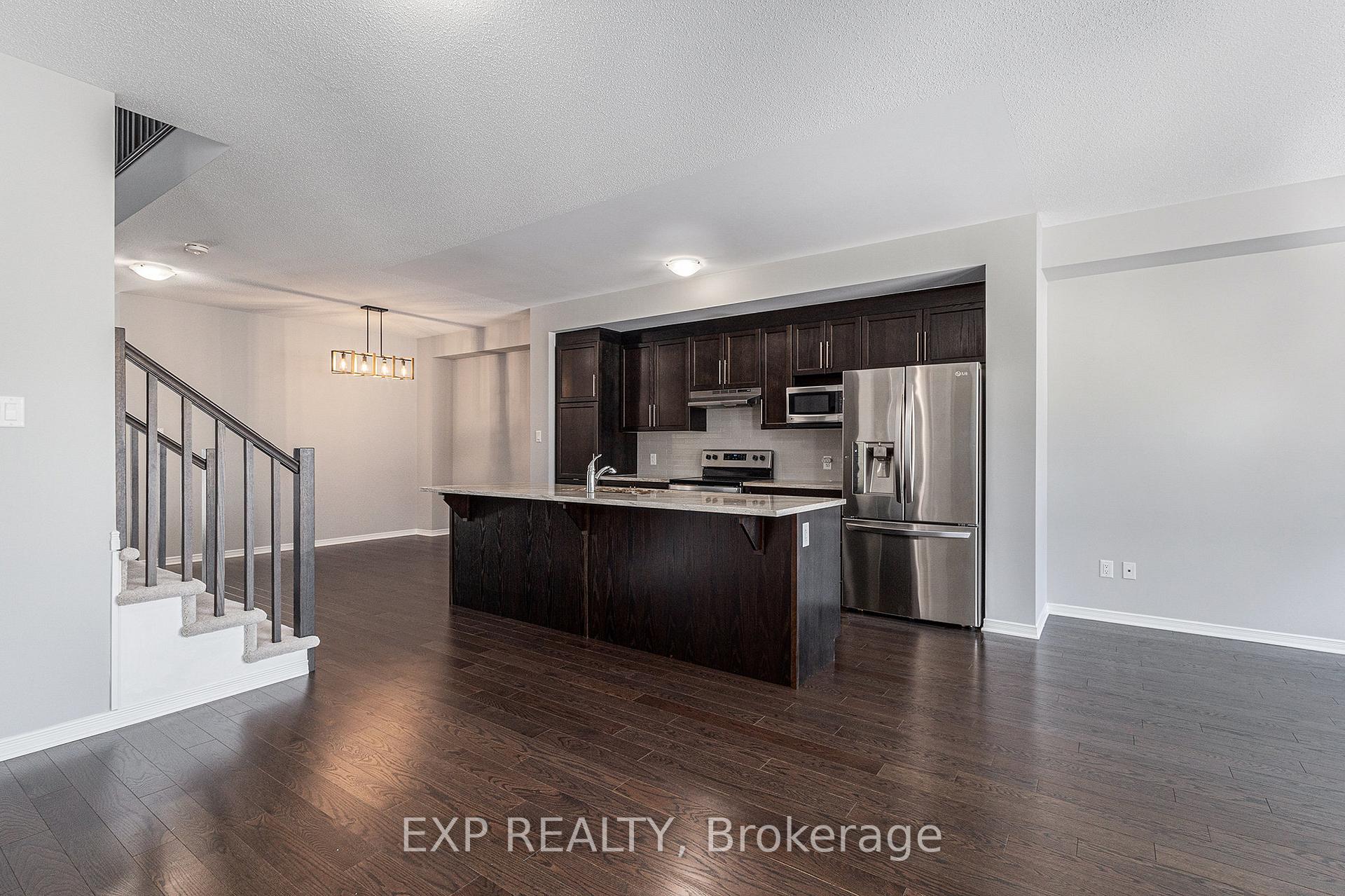 Photo 5 of 379 Cope Drive, Ottawa, Kanata - Emerald Meadows/Trailwest — HOMEH