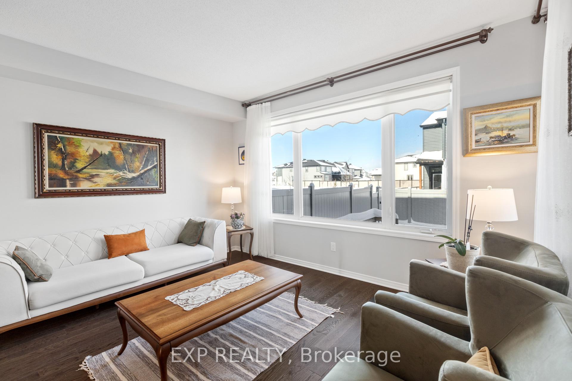 Photo 10 of 379 Cope Drive, Ottawa, Kanata - Emerald Meadows/Trailwest — HOMEH
