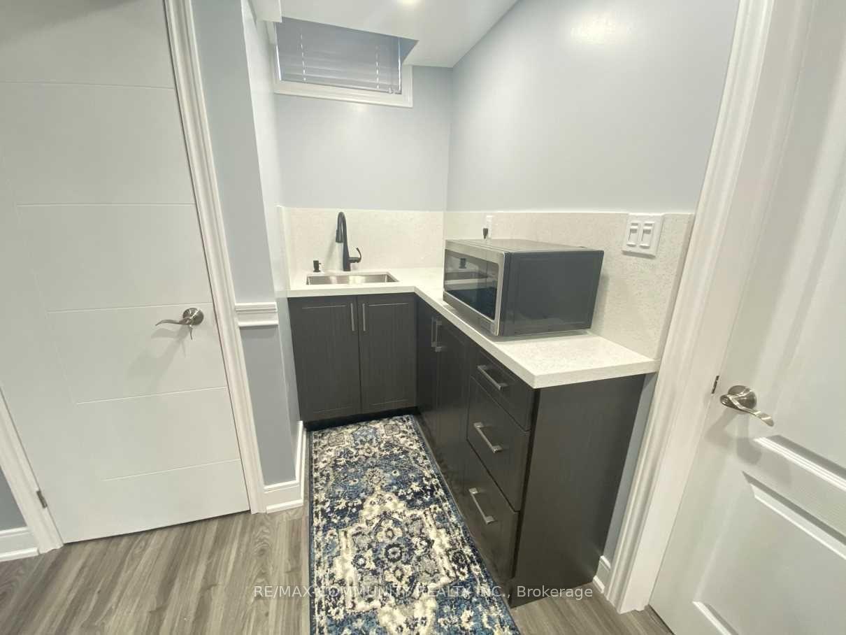 Photo 8 of 33 Mead Terrace, Markham, Wismer — HOMEH