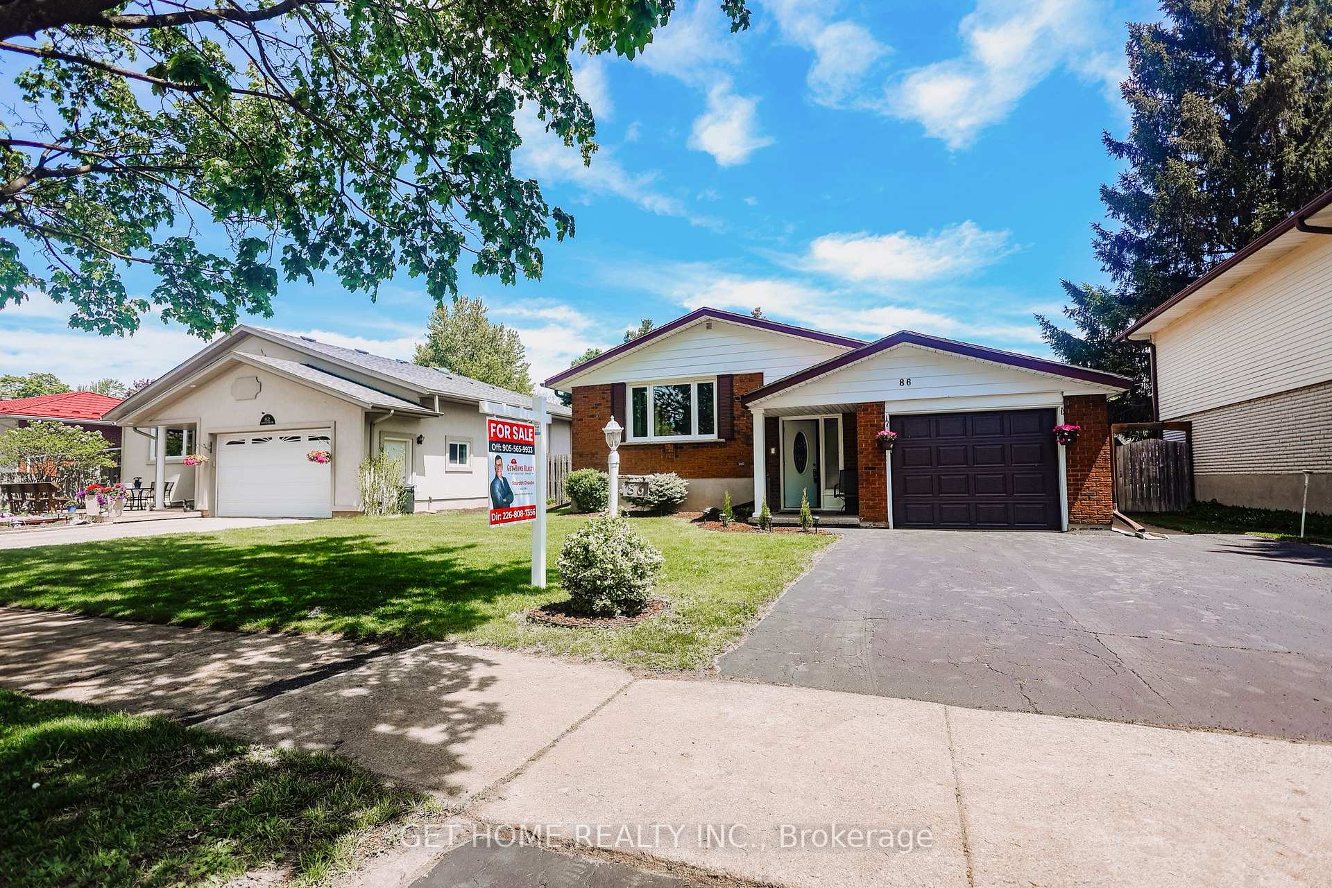 Front of 86 Queenston Drive
