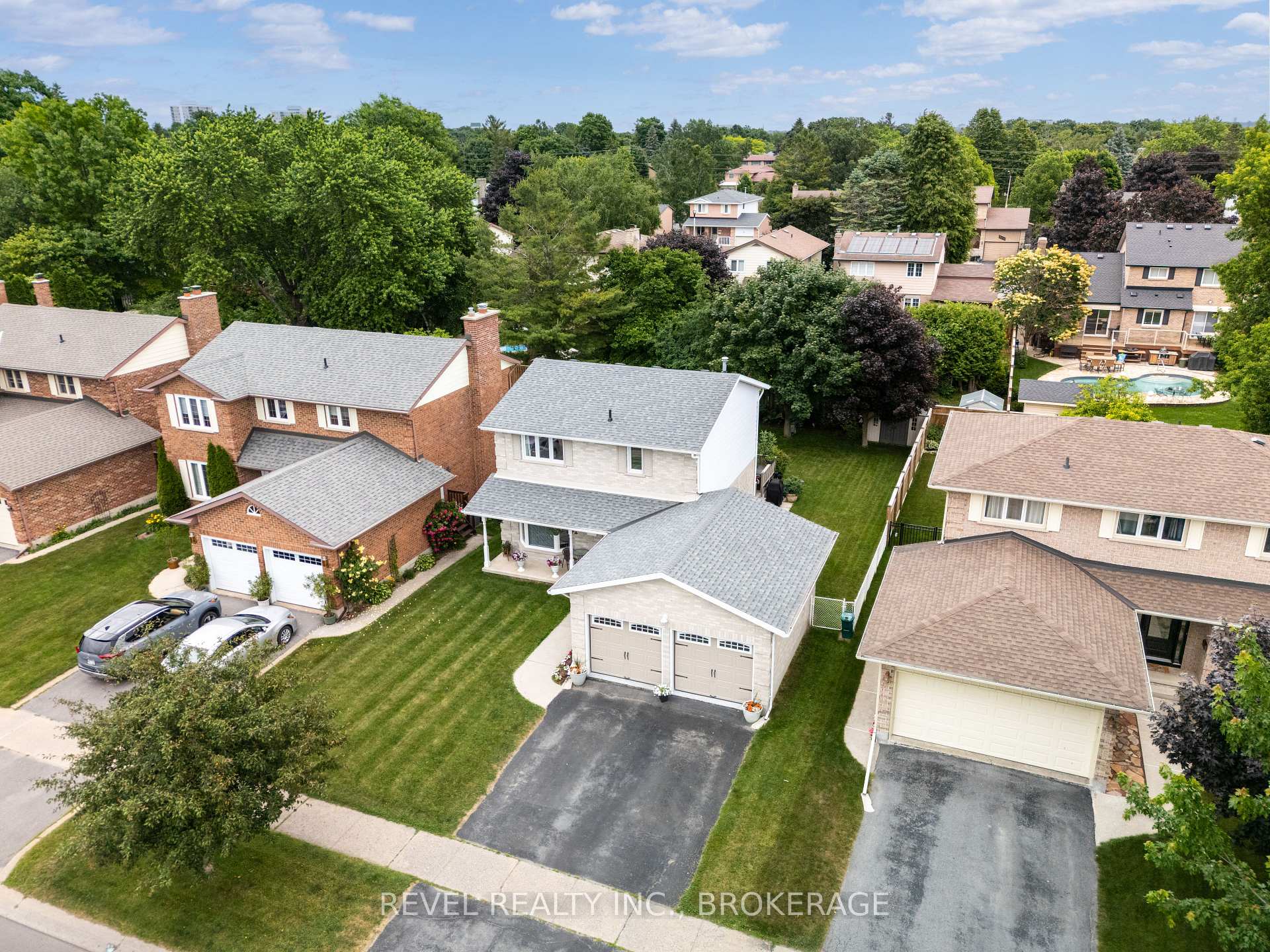 Photo 3 of 842 Lancaster Drive, Kingston, North of Taylor-Kidd Blvd — HOMEH