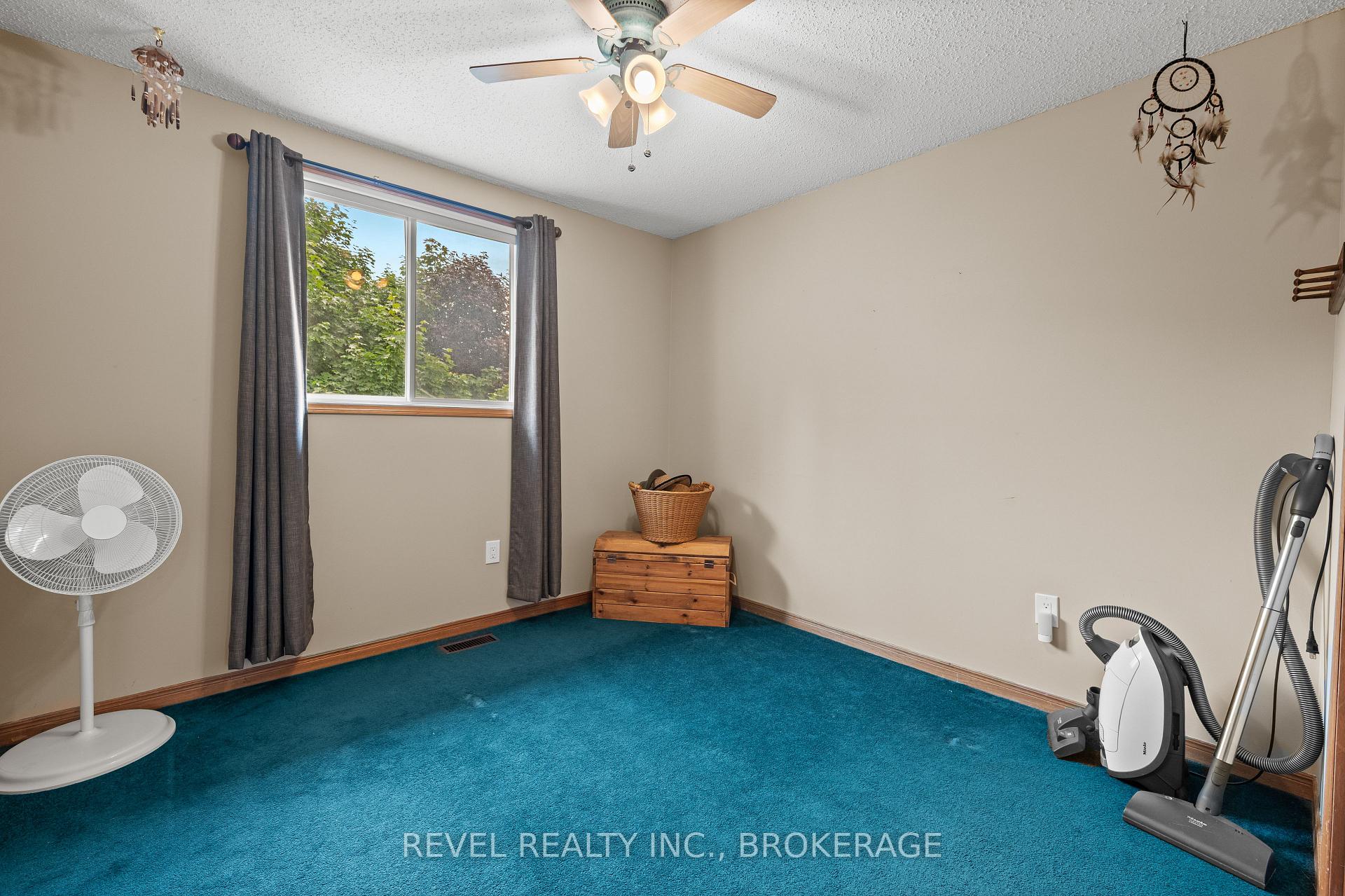 Photo 16 of 842 Lancaster Drive, Kingston, North of Taylor-Kidd Blvd — HOMEH