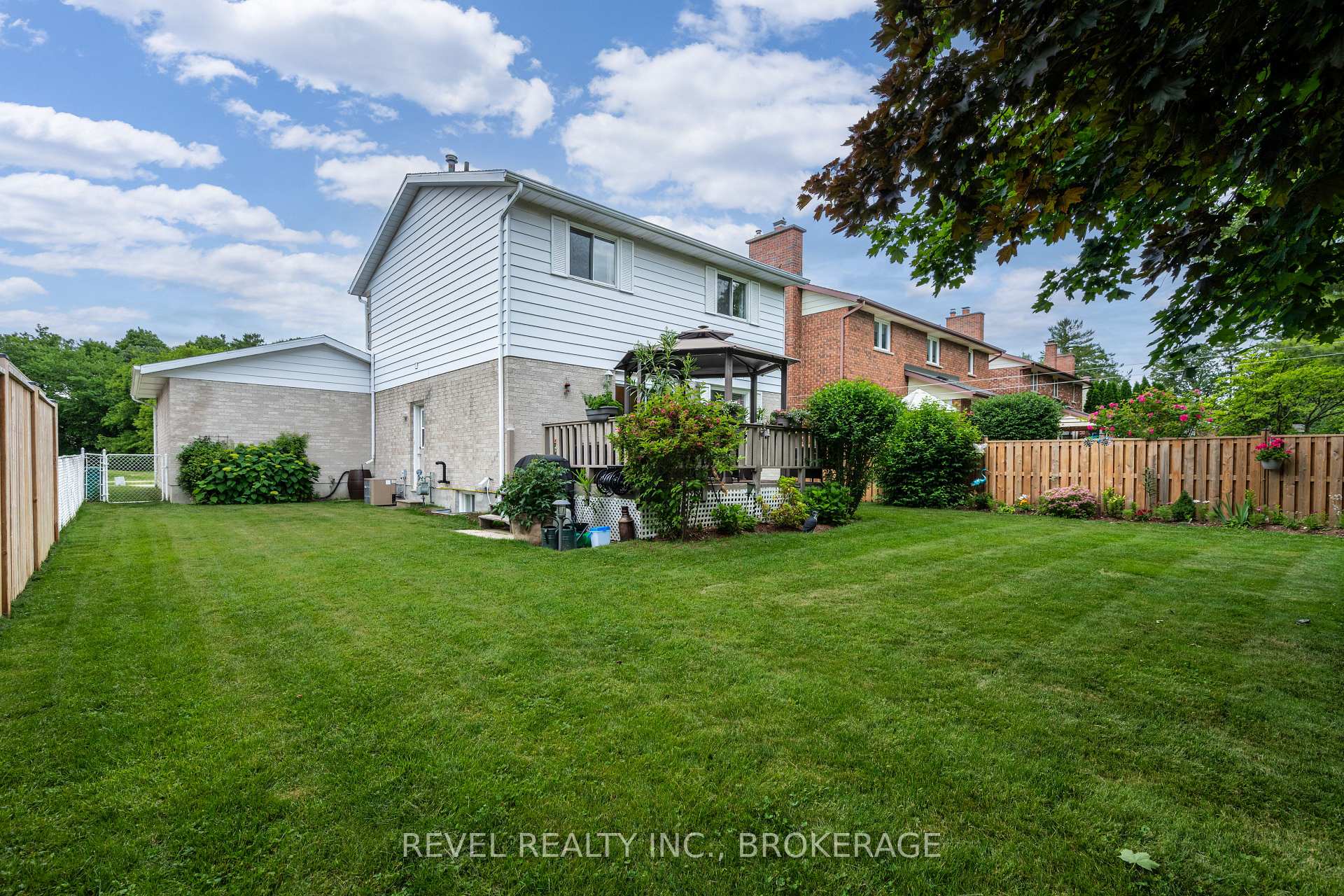 Photo 28 of 842 Lancaster Drive, Kingston, North of Taylor-Kidd Blvd — HOMEH