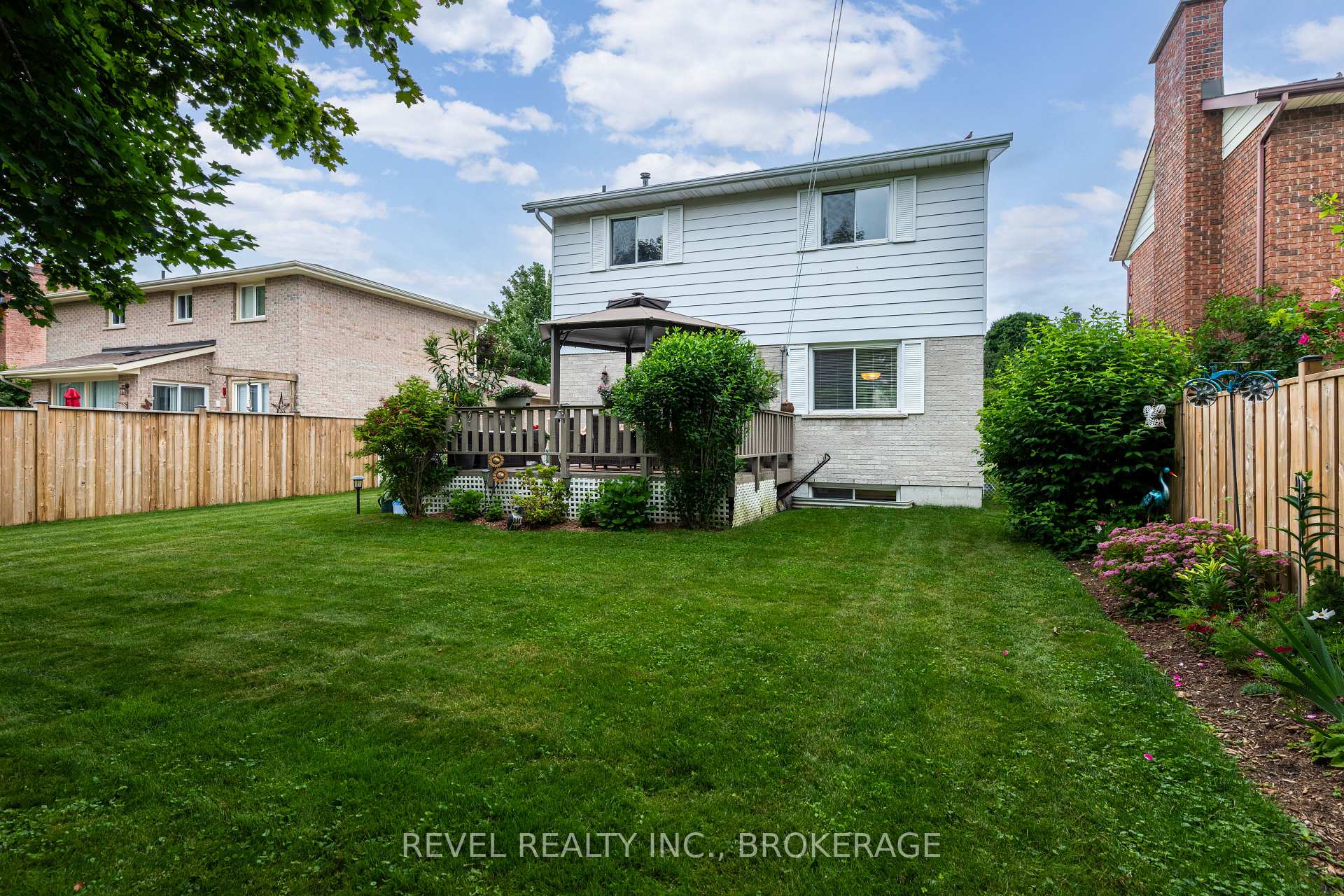 Photo 29 of 842 Lancaster Drive, Kingston, North of Taylor-Kidd Blvd — HOMEH