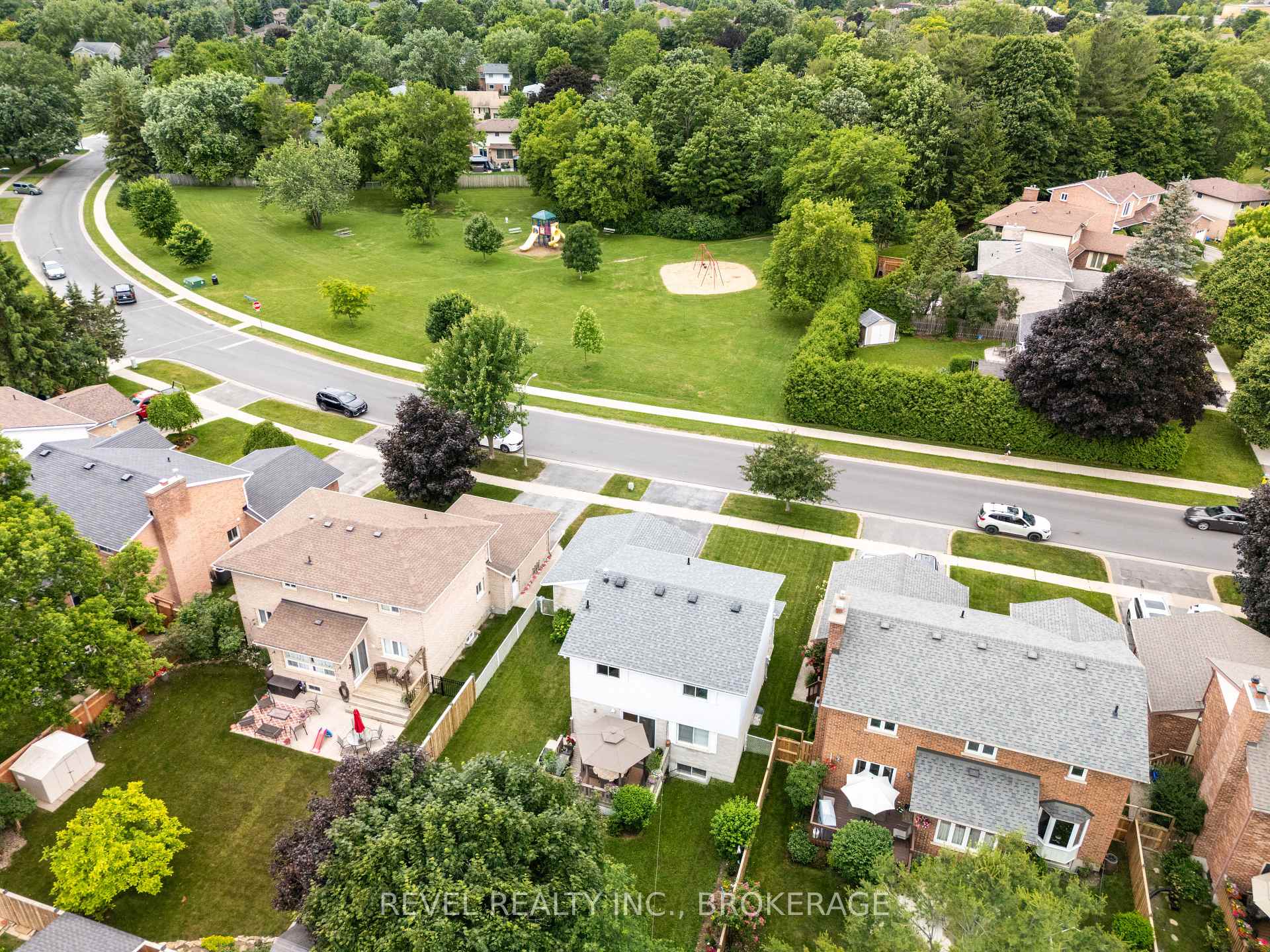 Photo 31 of 842 Lancaster Drive, Kingston, North of Taylor-Kidd Blvd — HOMEH