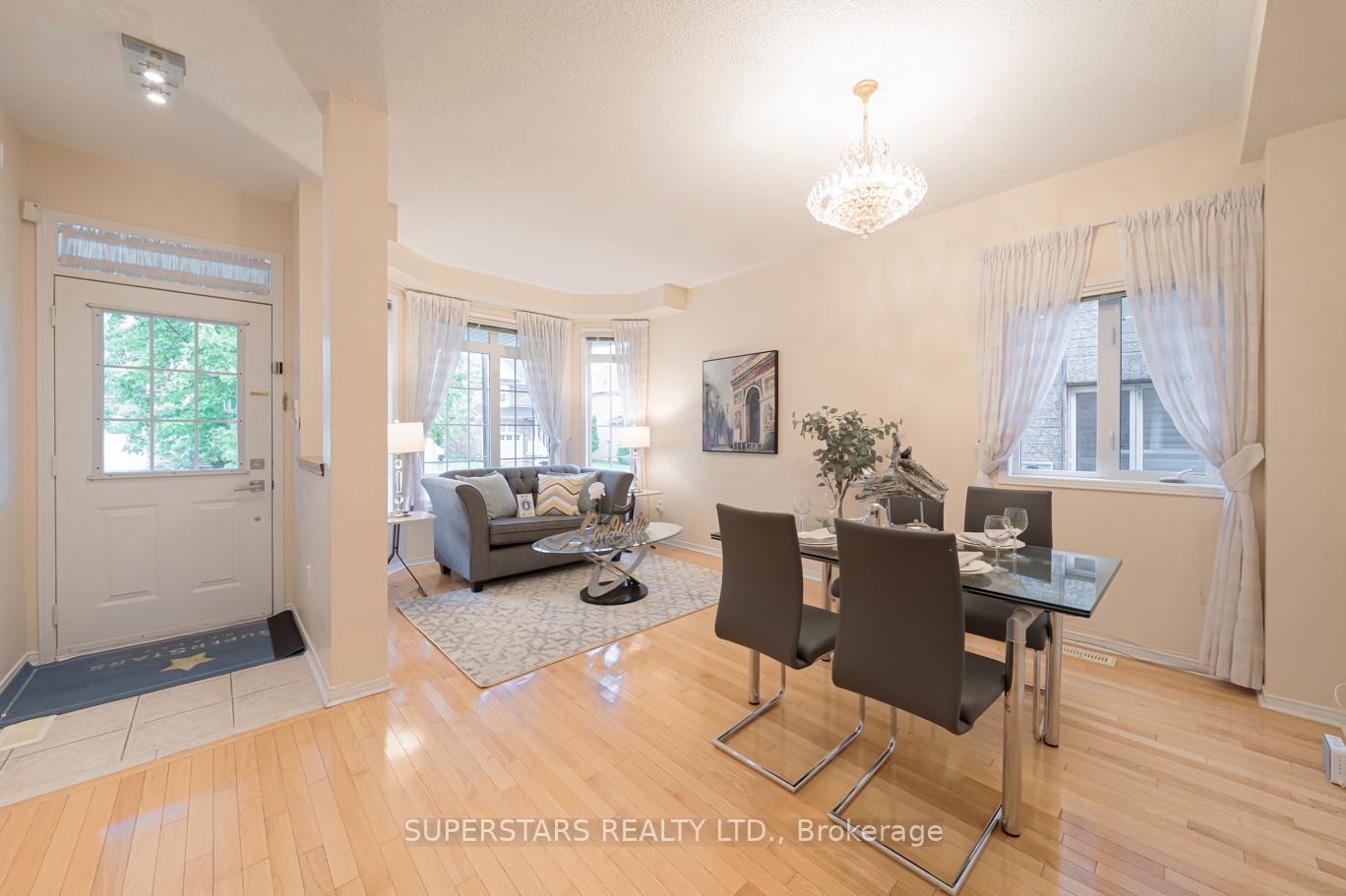 Photo 4 of 9 Weatherill Road, Markham, Berczy — HOMEH