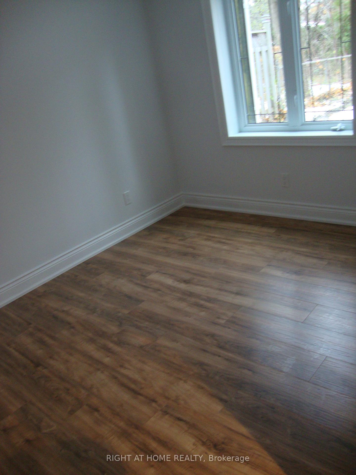 Photo 10 of Unit Lower Level, 8 Delair Crescent, Markham, Grandview — HOMEH