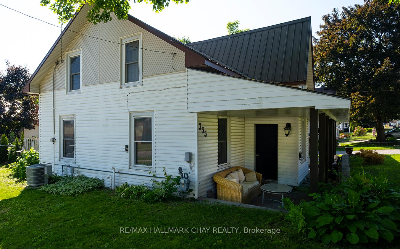 Photo 2 of 335 Russell Street, Midland — HOMEH