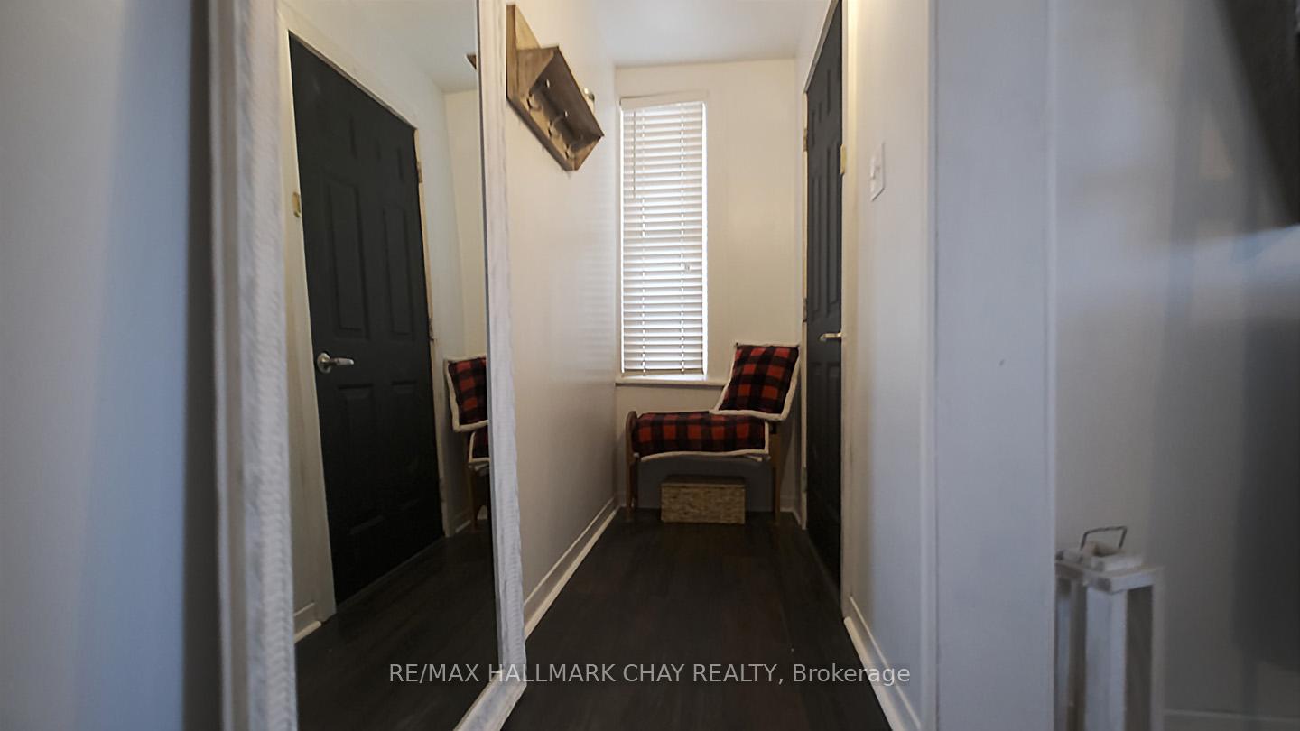 Photo 3 of 335 Russell Street, Midland — HOMEH